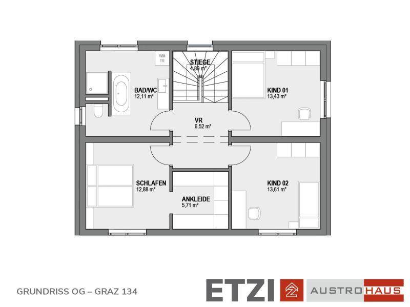 Grundriss des Obergeschosses mit drei Schlafzimmern, Ankleidebereich und einem Badezimmer mit Badewanne.