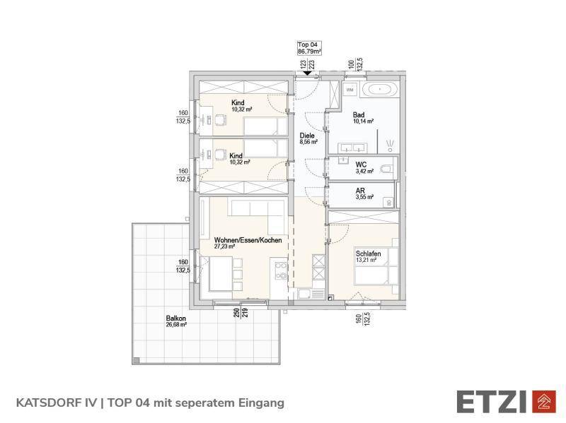Grundriss der Wohnung Top 04 mit Wohn-/Ess-/Kochbereich, zwei Kinderzimmern und Balkon.