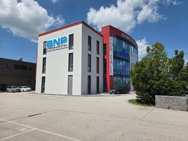 Exklusive Bürofläche direkt an der A1 – 623 m², 34 Parkplätze, sofort bezugsbereit - Ansicht 3