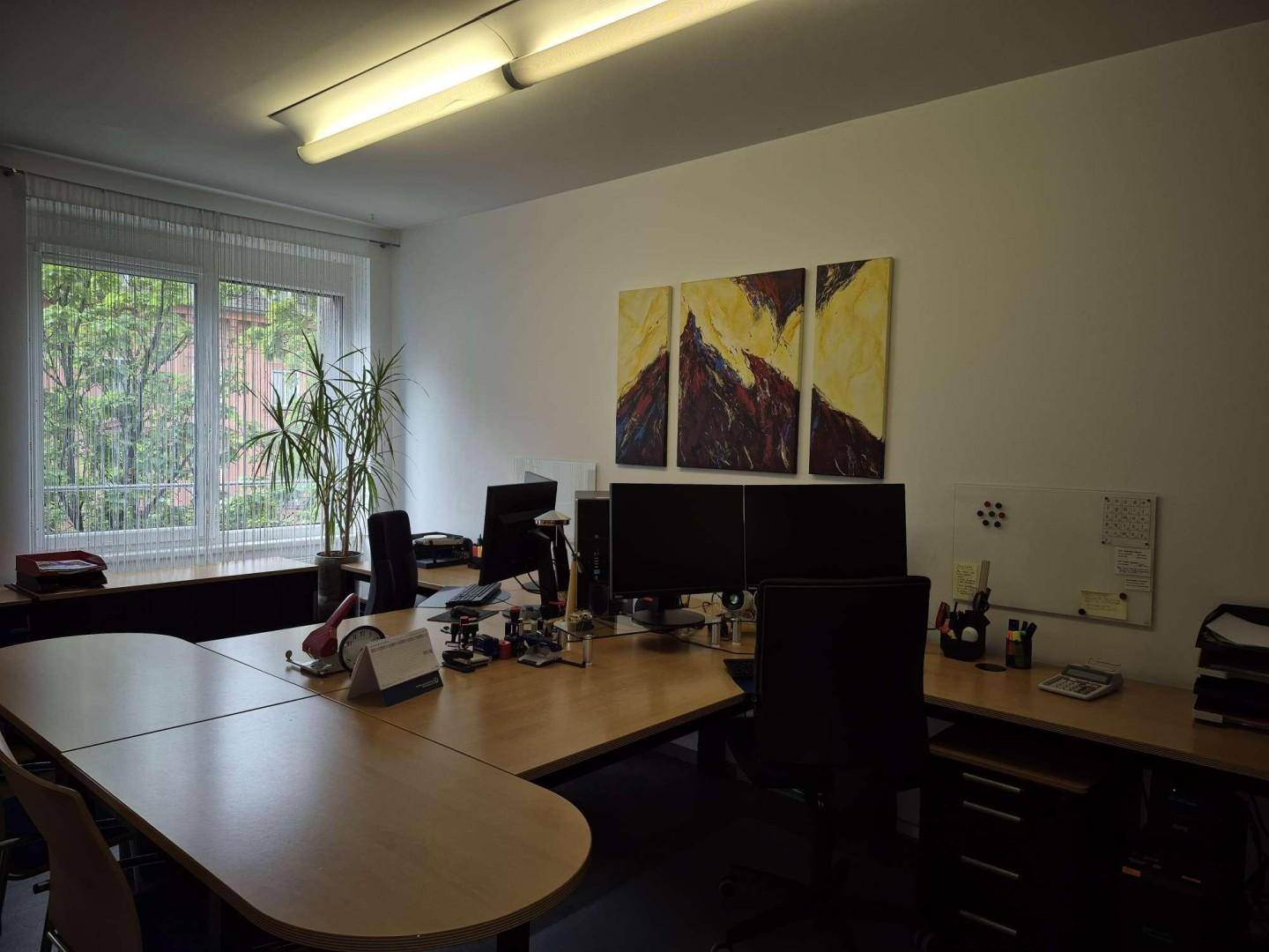 Büro (1)
