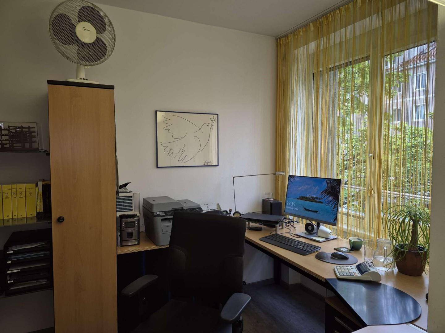 Büro (2)