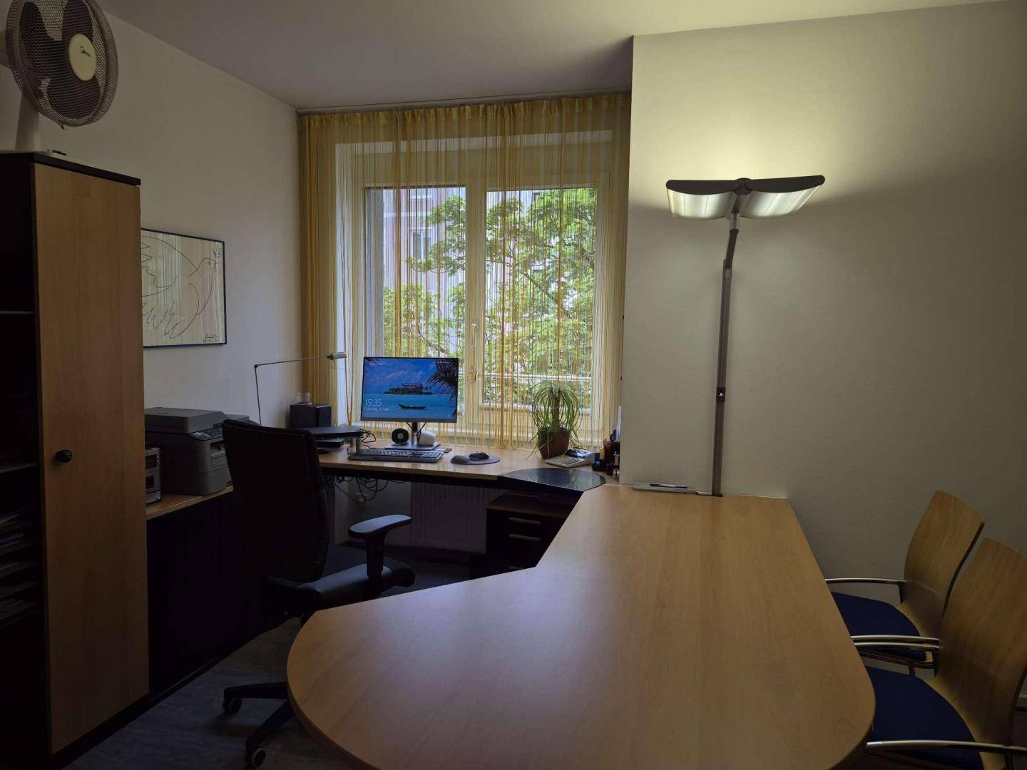 Büro (2)