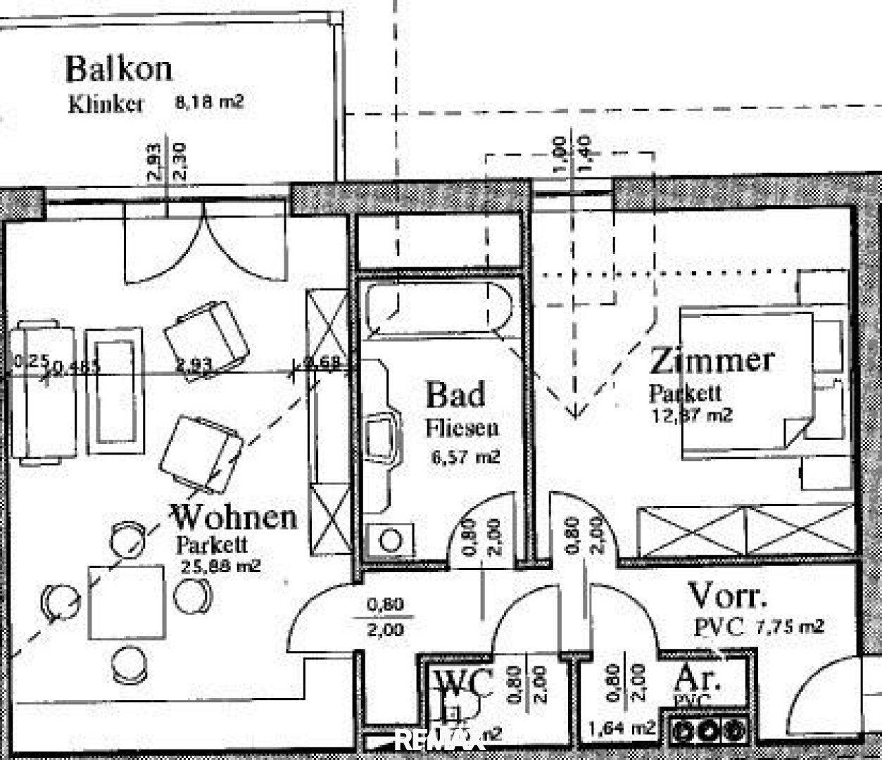Grundriss einer Wohnung mit Wohnzimmer, Schlafzimmer, Bad, WC und Balkon.