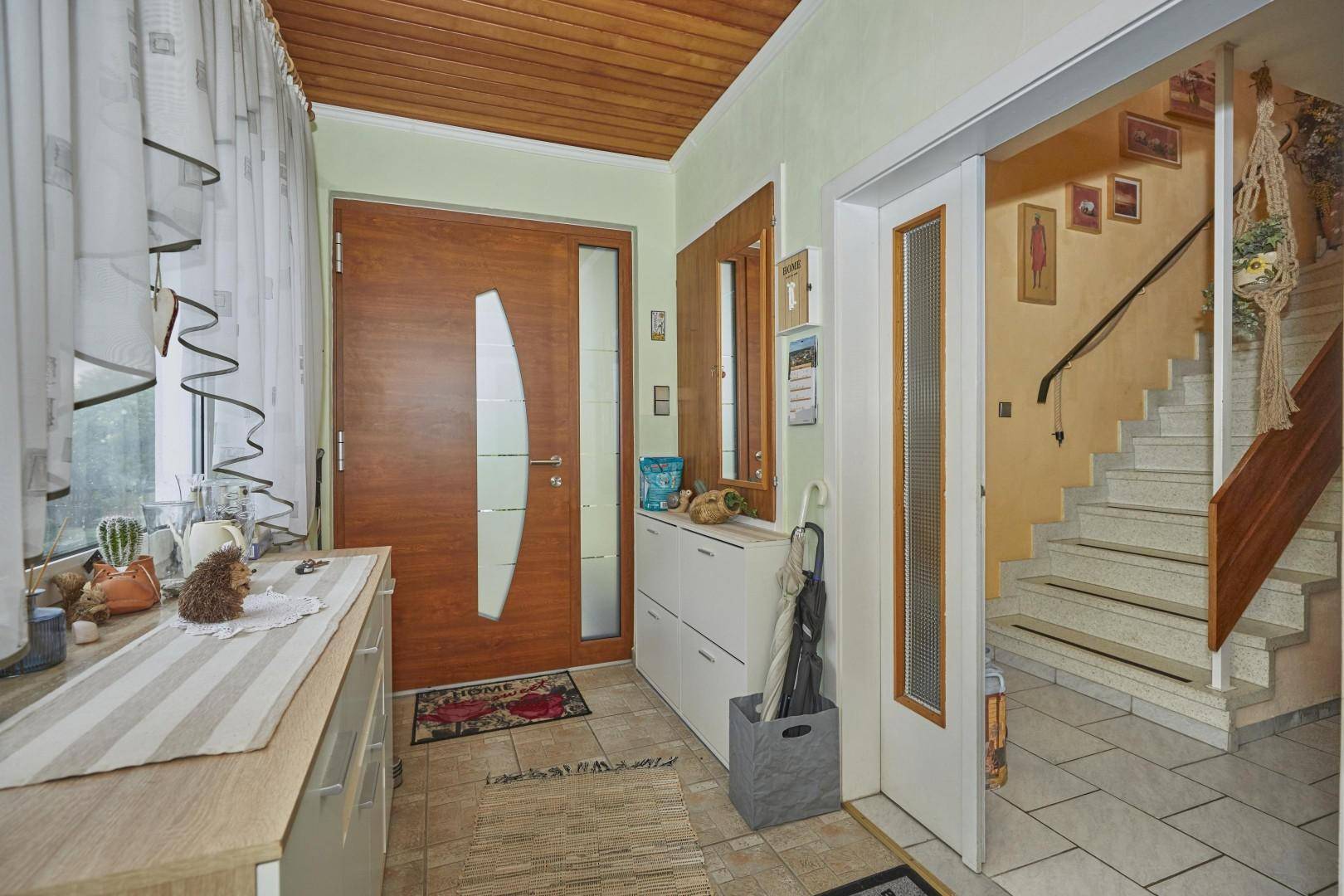Unbefristet vermietetes Haus mit gemütlichem Garten und Terrasse! - Besichtigungen finden am 7. Juli 2026 statt. - Ansicht 3
