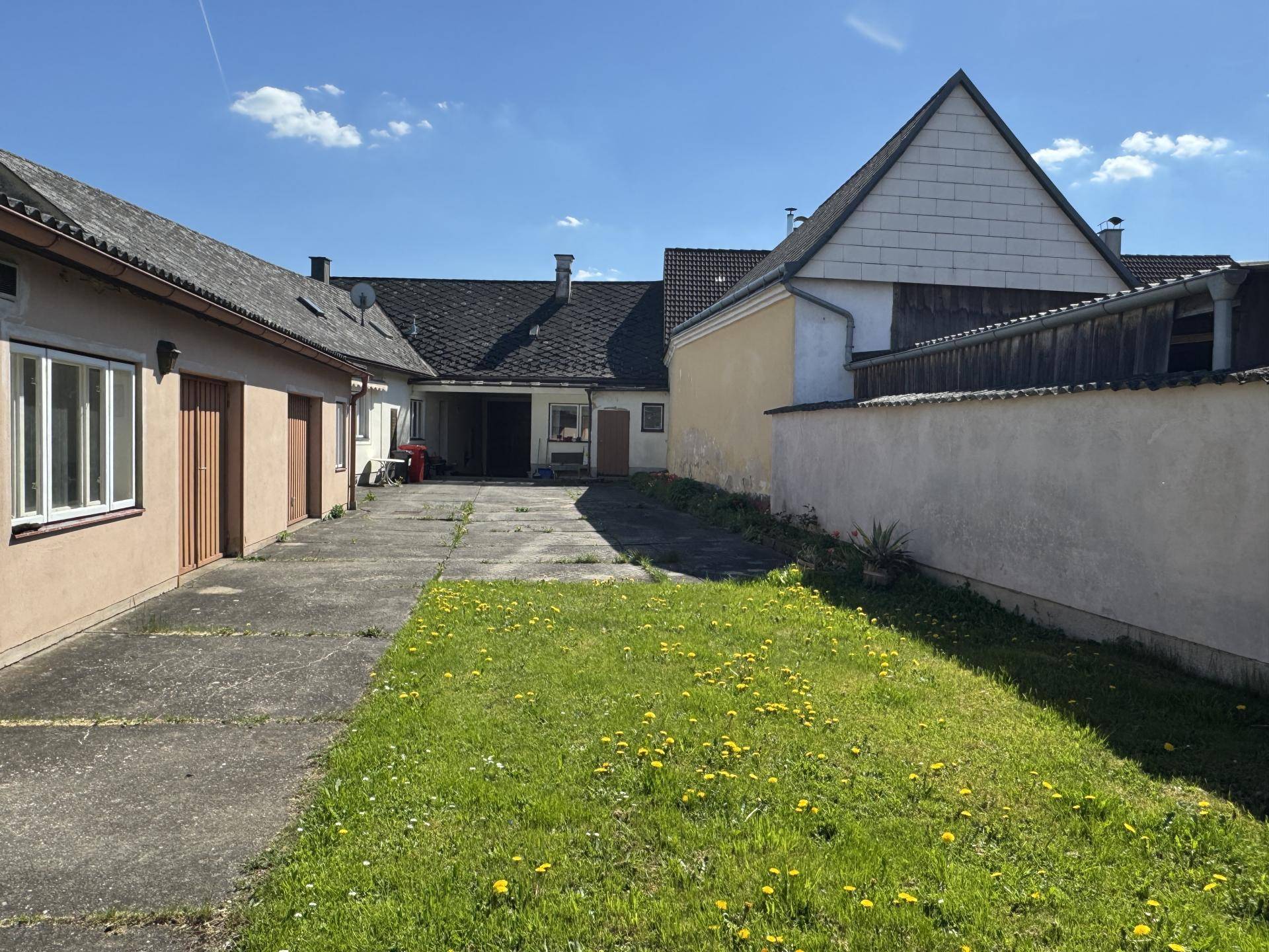 Innenhof Ansicht 1