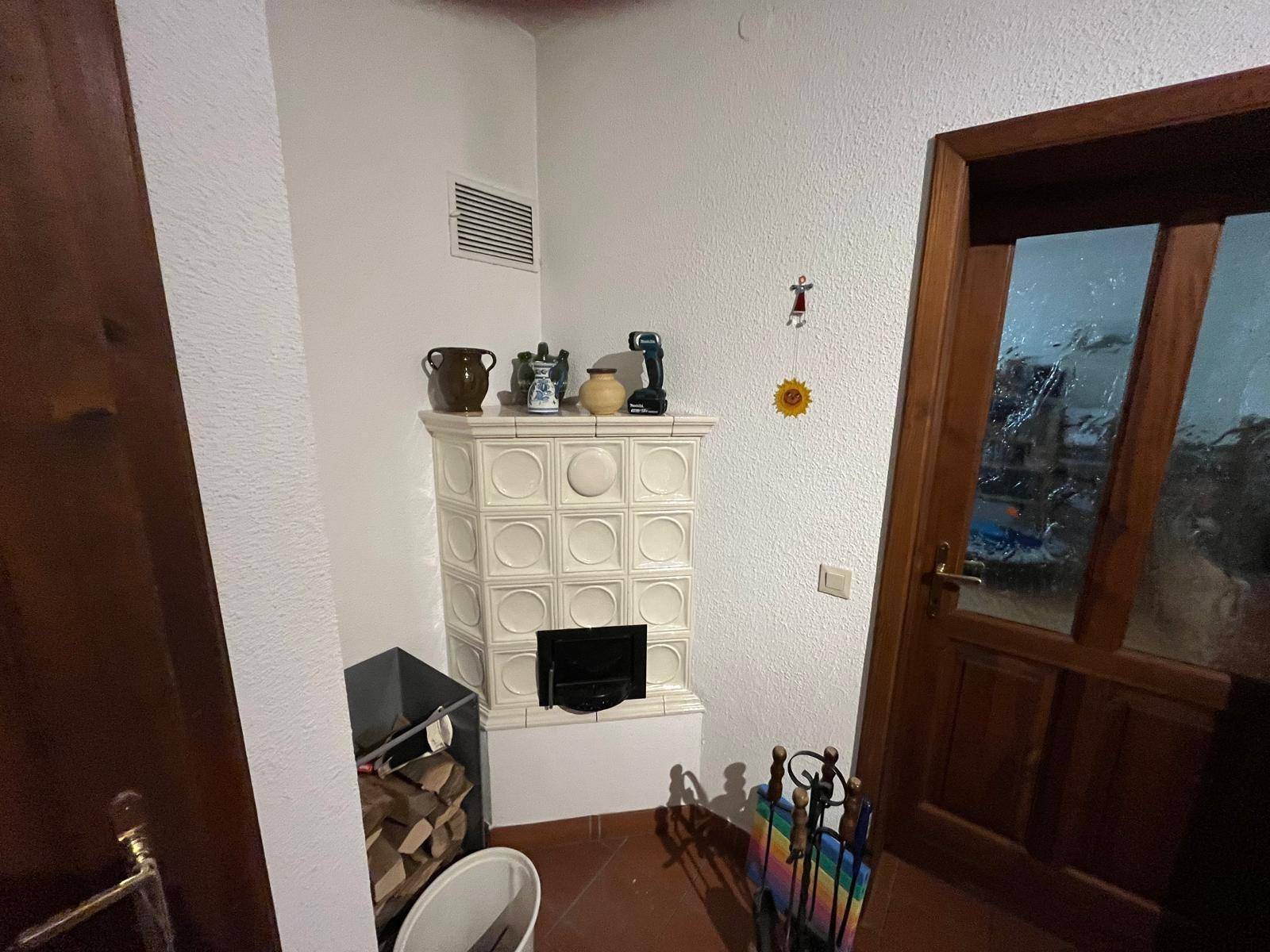 Kachelofen Vorraum OG