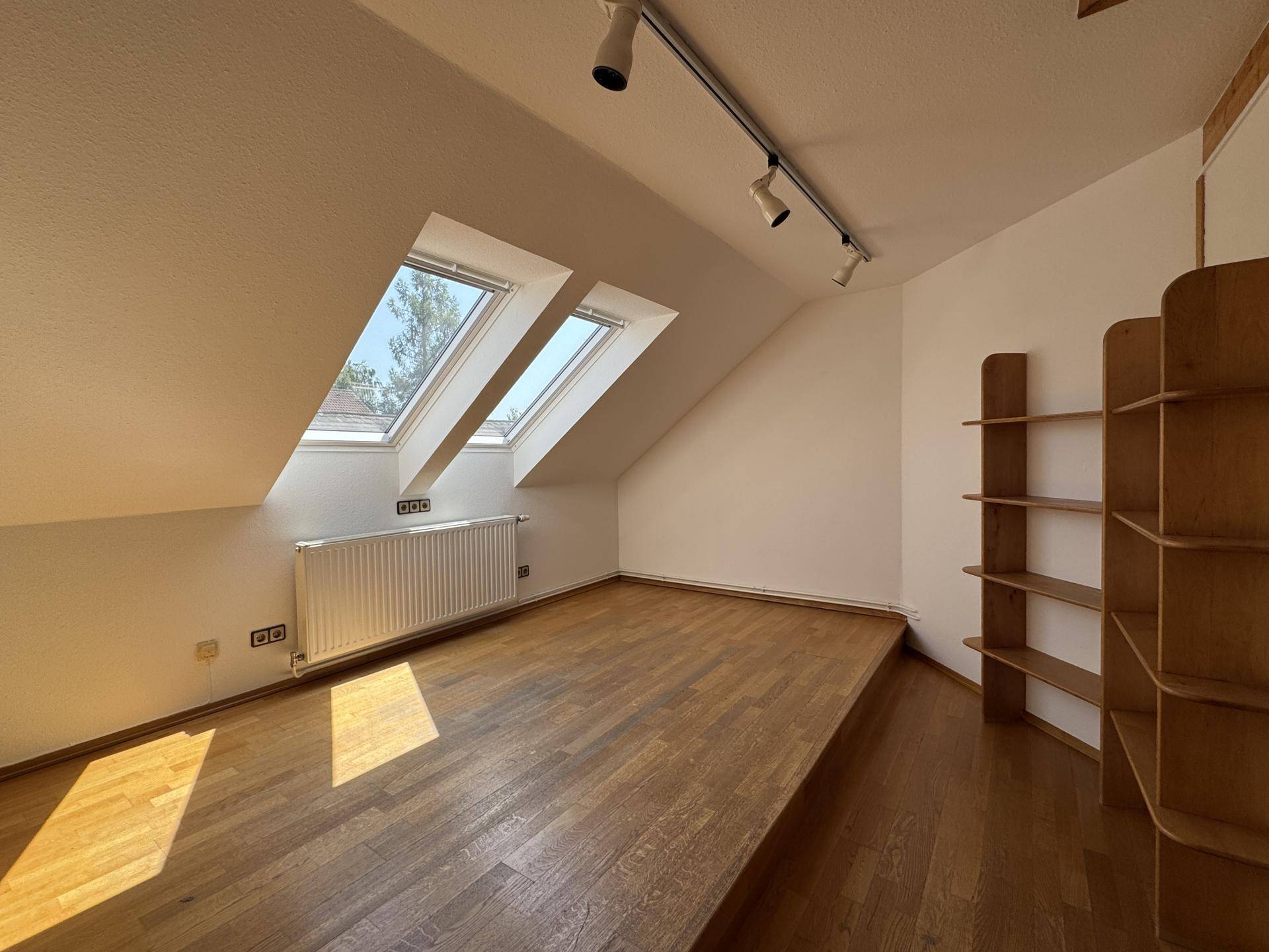 Schlafzimmer DG