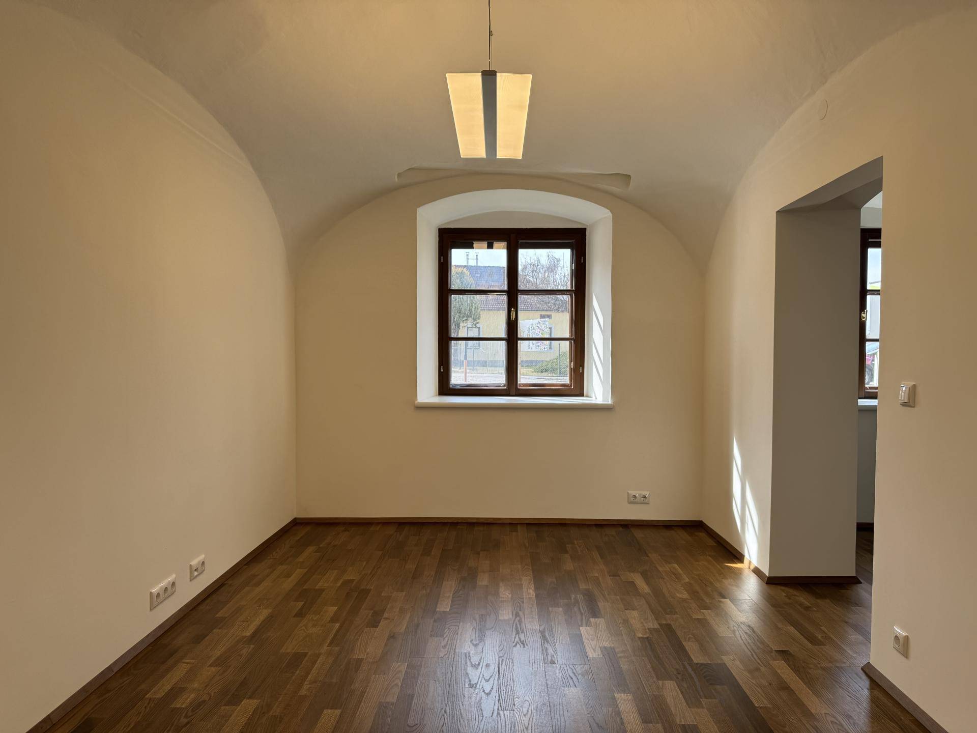 Büro/Praxis - neu saniert - Ansicht 2