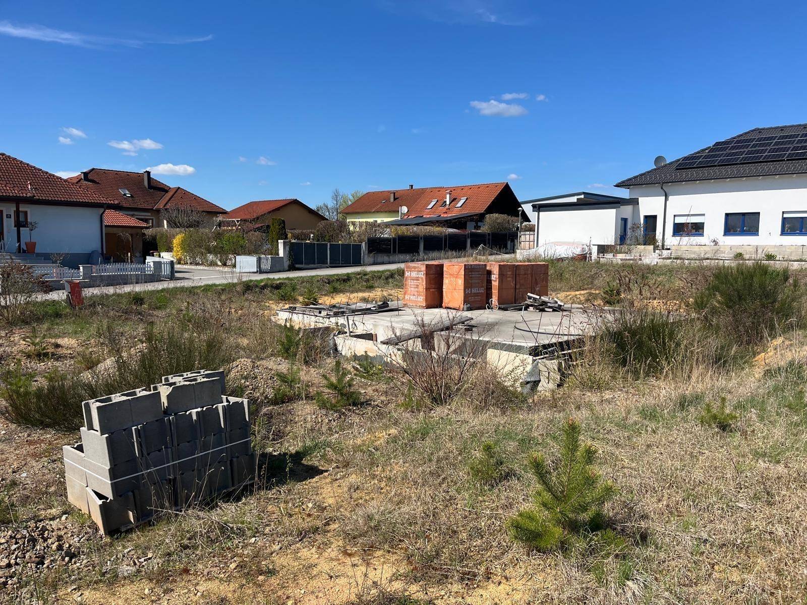 Baugrundstück mit Kellerrohbau - Nähe Gmünd - Ansicht 2