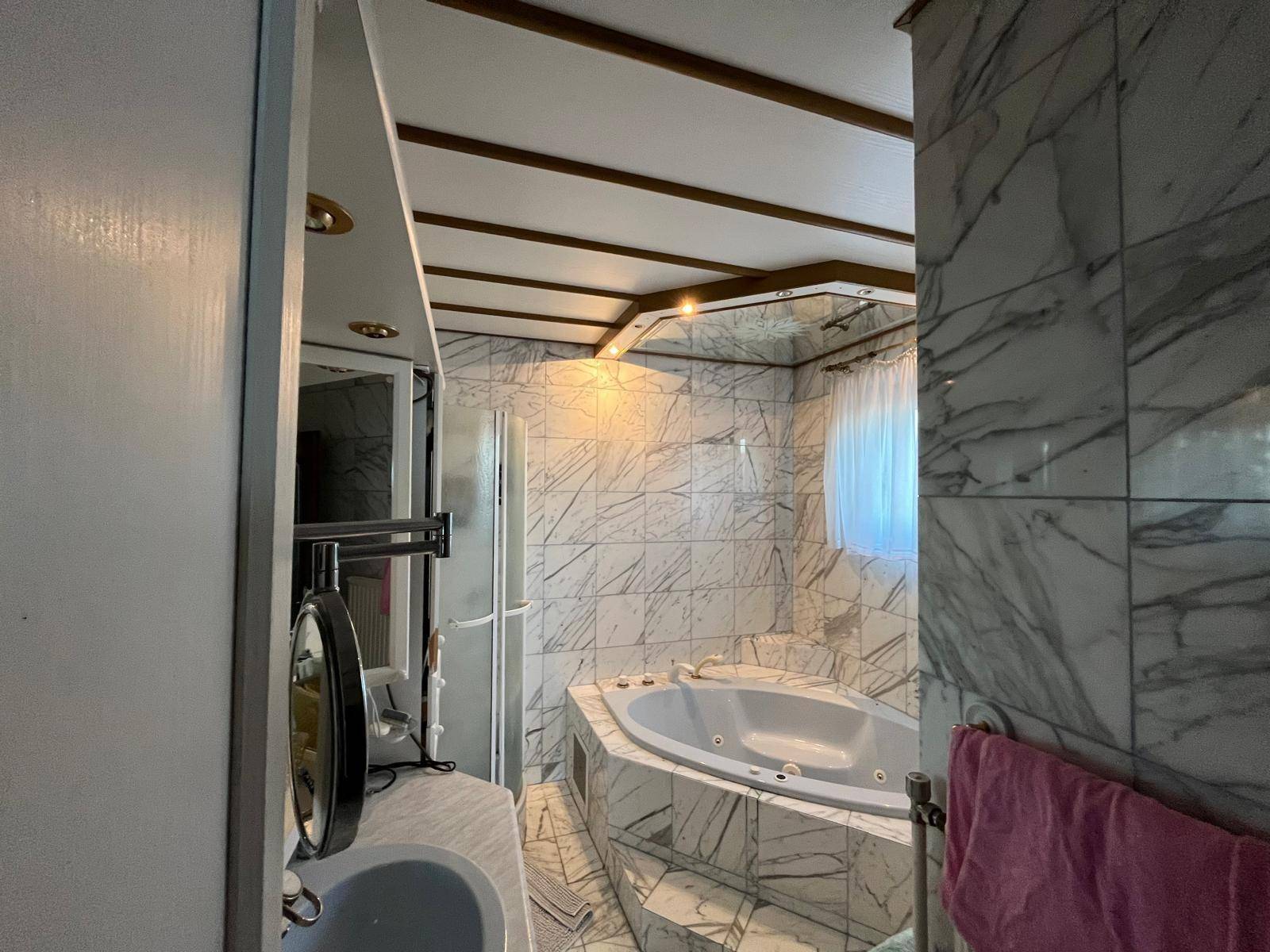 Privatwohnung Bad