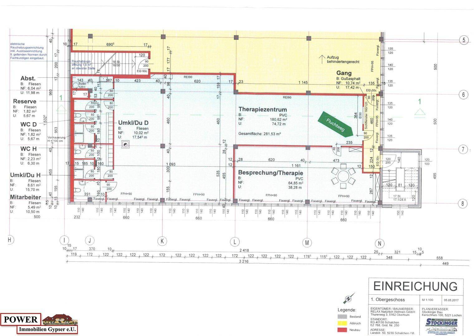 Detaillierter Grundriss des Obergeschosses mit verschiedenen Räumen, Fluren und einem Balkon.