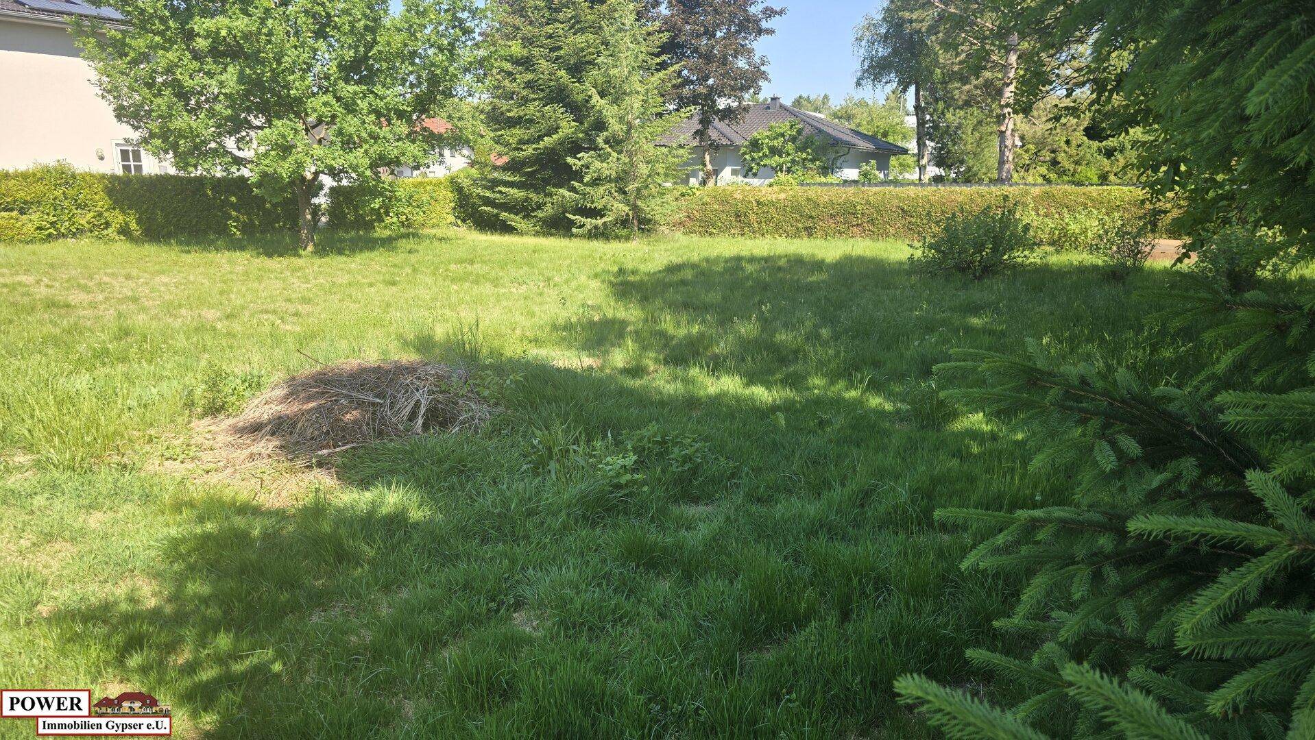 sonniges Baugrundstück ideal für Ihr Eigenheim oder als Geldanlage ohne Bauzwang ! - Ansicht 2