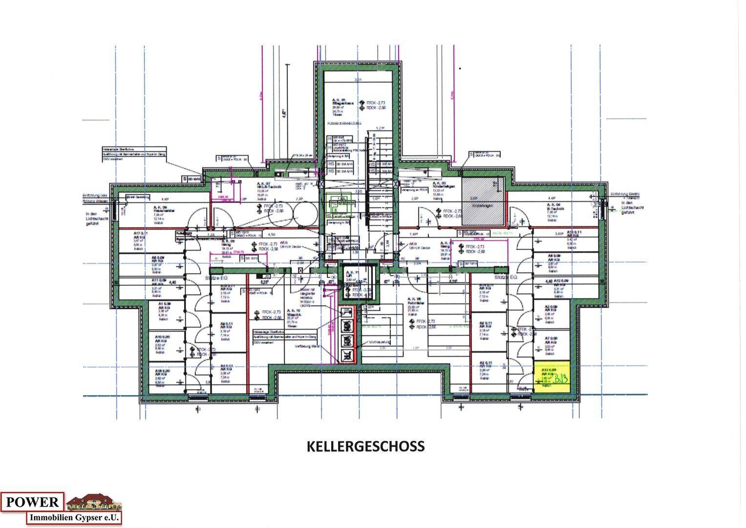 Grundriss des Kellergeschosses mit mehreren Abstellräumen und Gemeinschaftsbereichen.