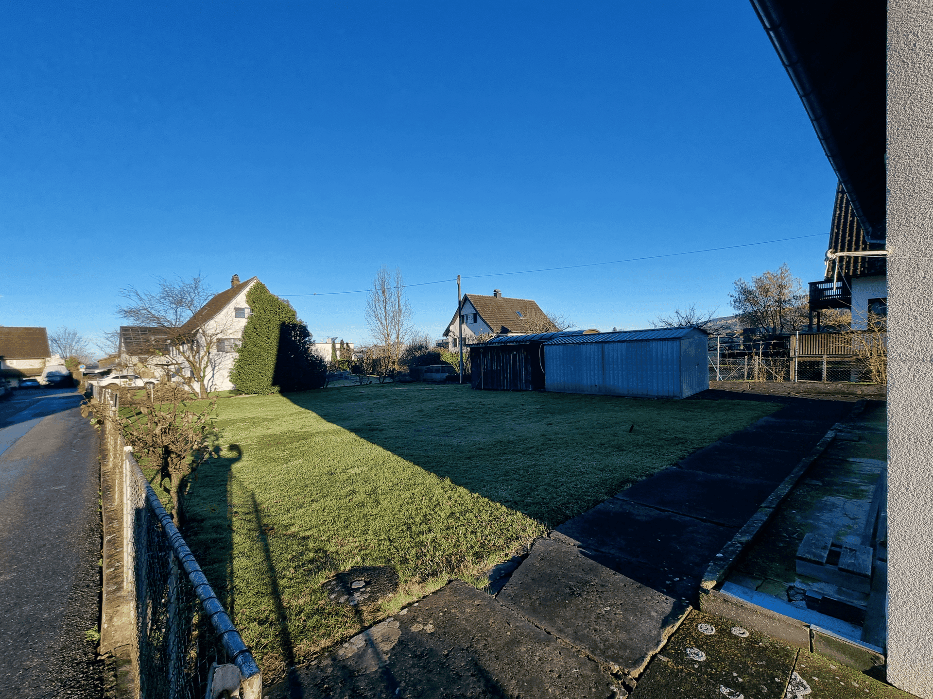 Sonniges Baugrundstück mit Altbestand in ruhiger Lage von Schwarzach - Ansicht 5
