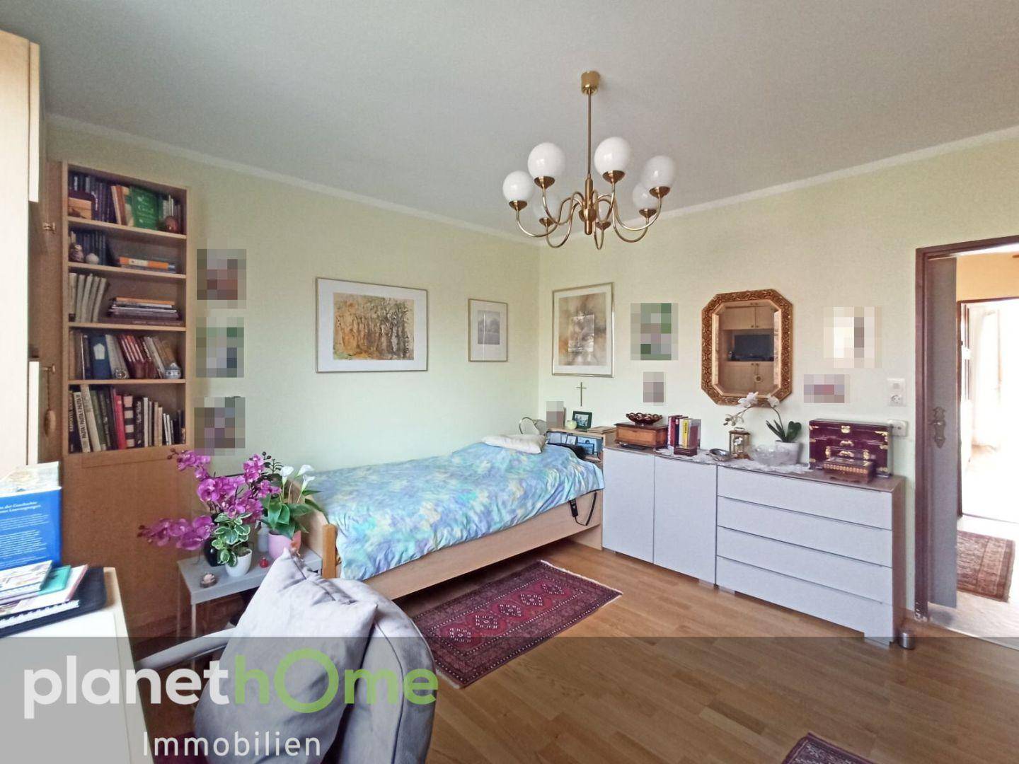 Schlafzimmer 01