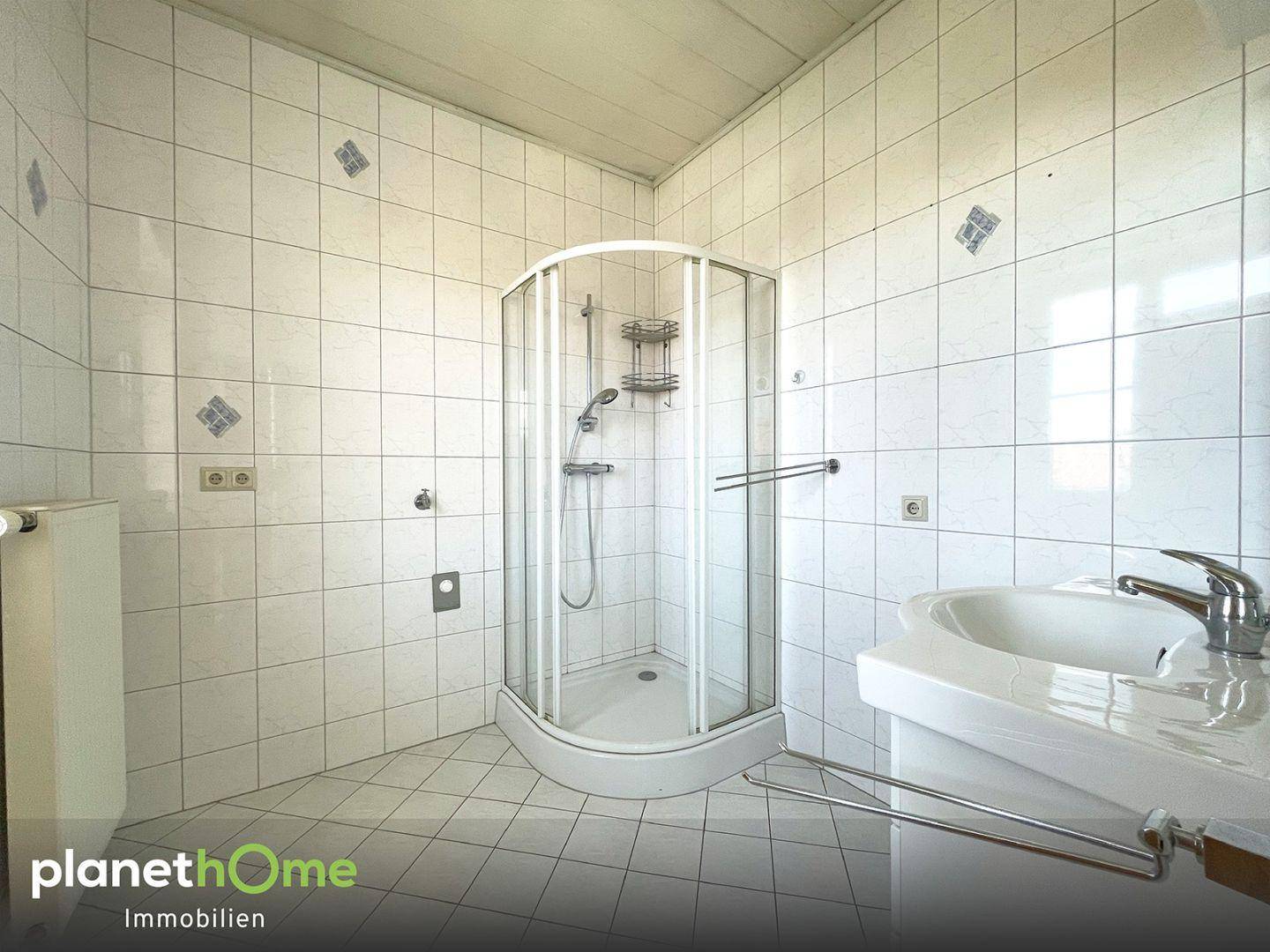 Bad mit Dusche OG