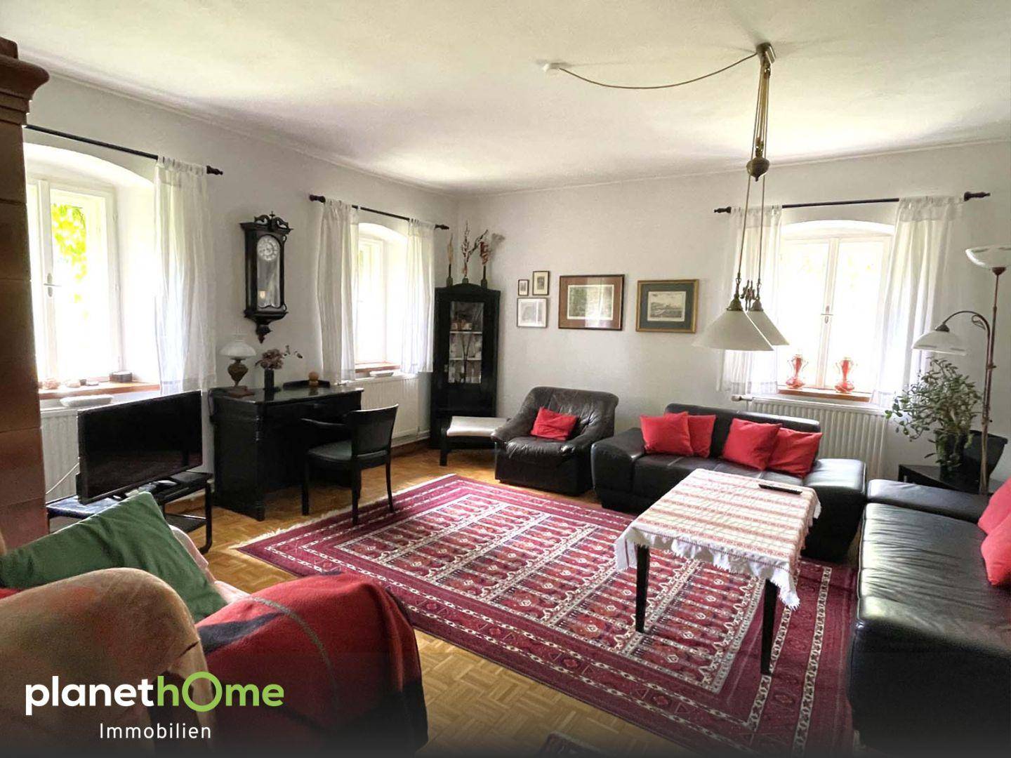 angrenzendes Wohnzimmer
