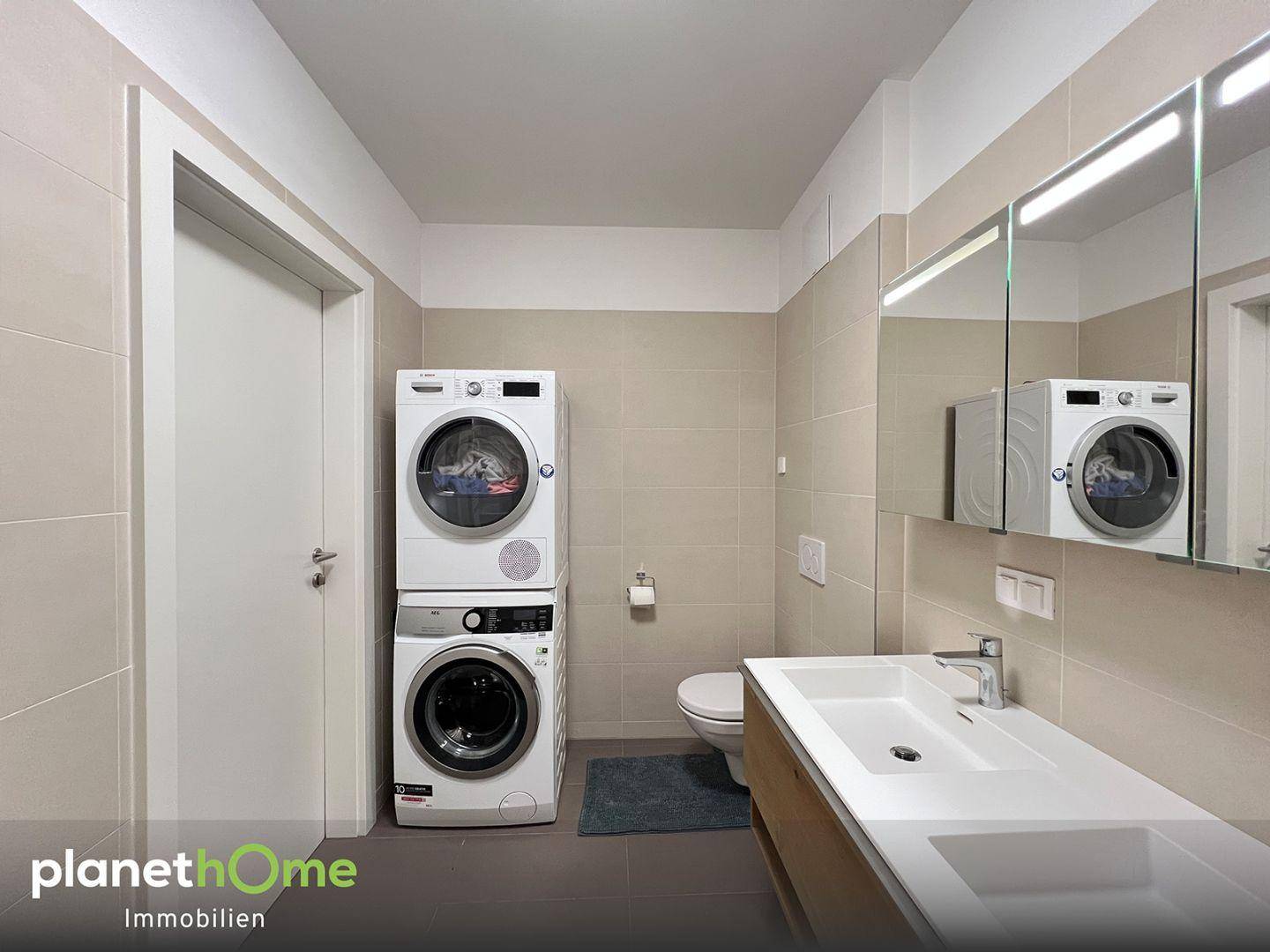 Badezimmer 2 Blickwinkel L