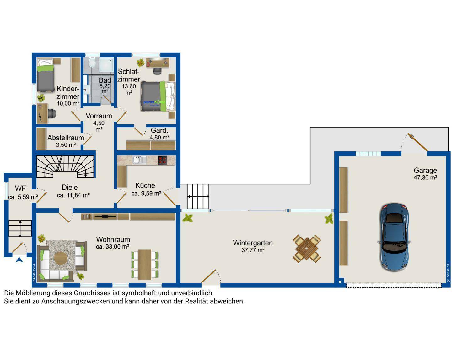 Grundriss des Erdgeschosses mit Wohnraum, Küche, Wintergarten und Garage.
