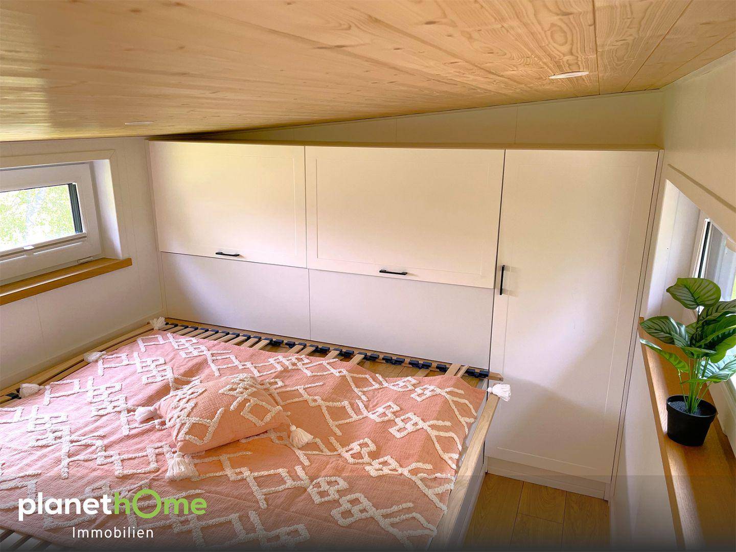Schlafzimmer mit Stehhoehe