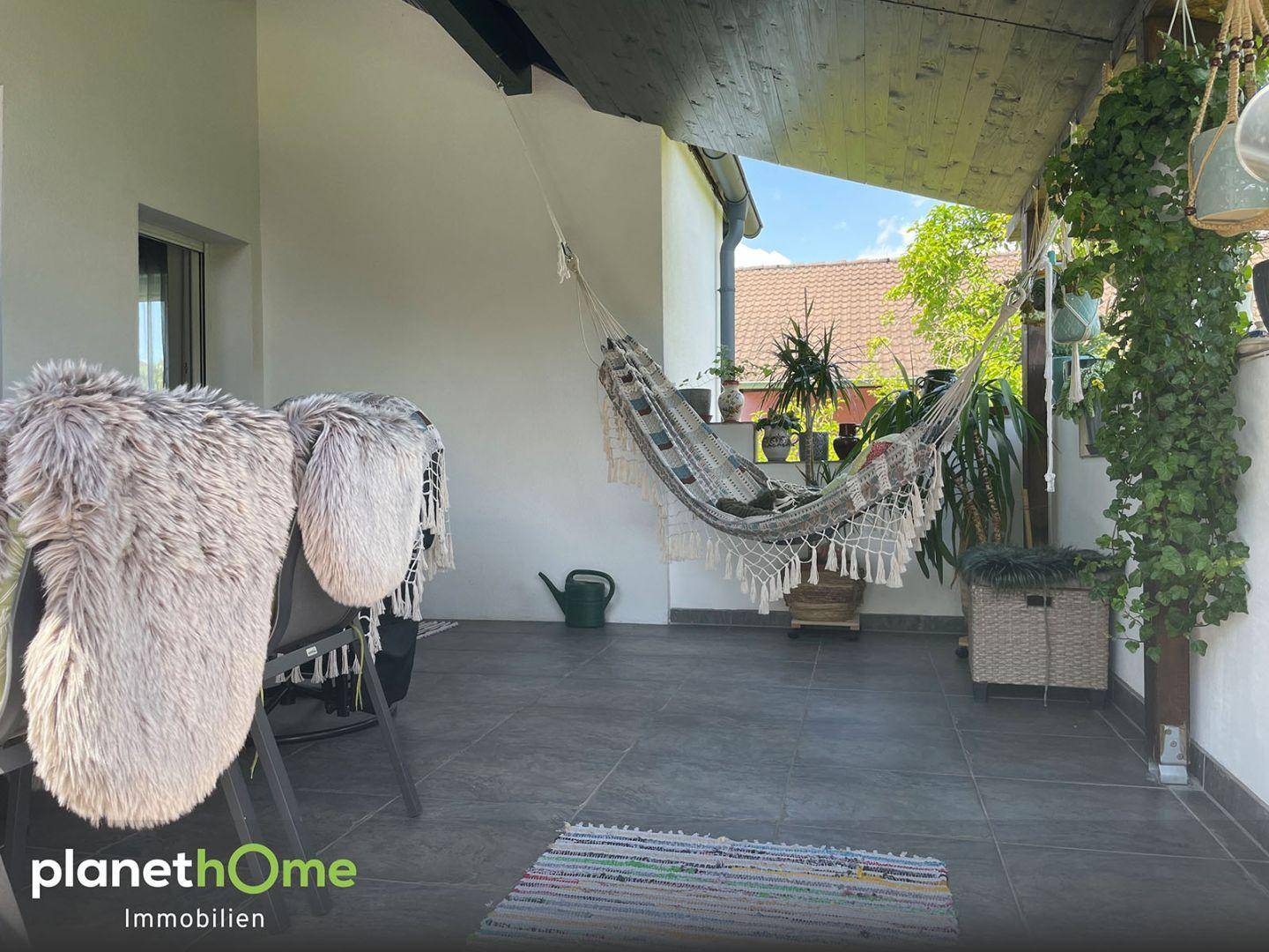 Ueberdachte Terrasse Eingang_1