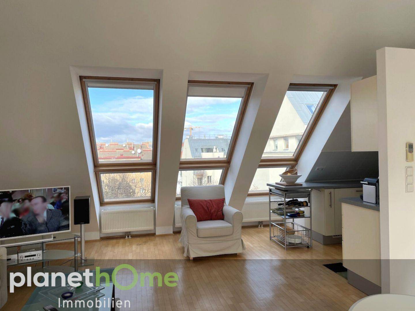 Wohnzimmer und Terrasse_1
