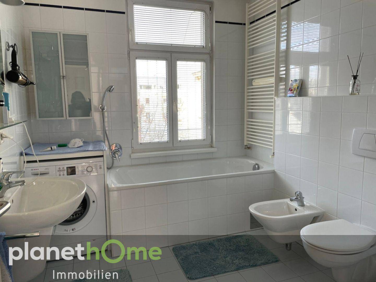 Bad mit Wanne Dusche WC_2