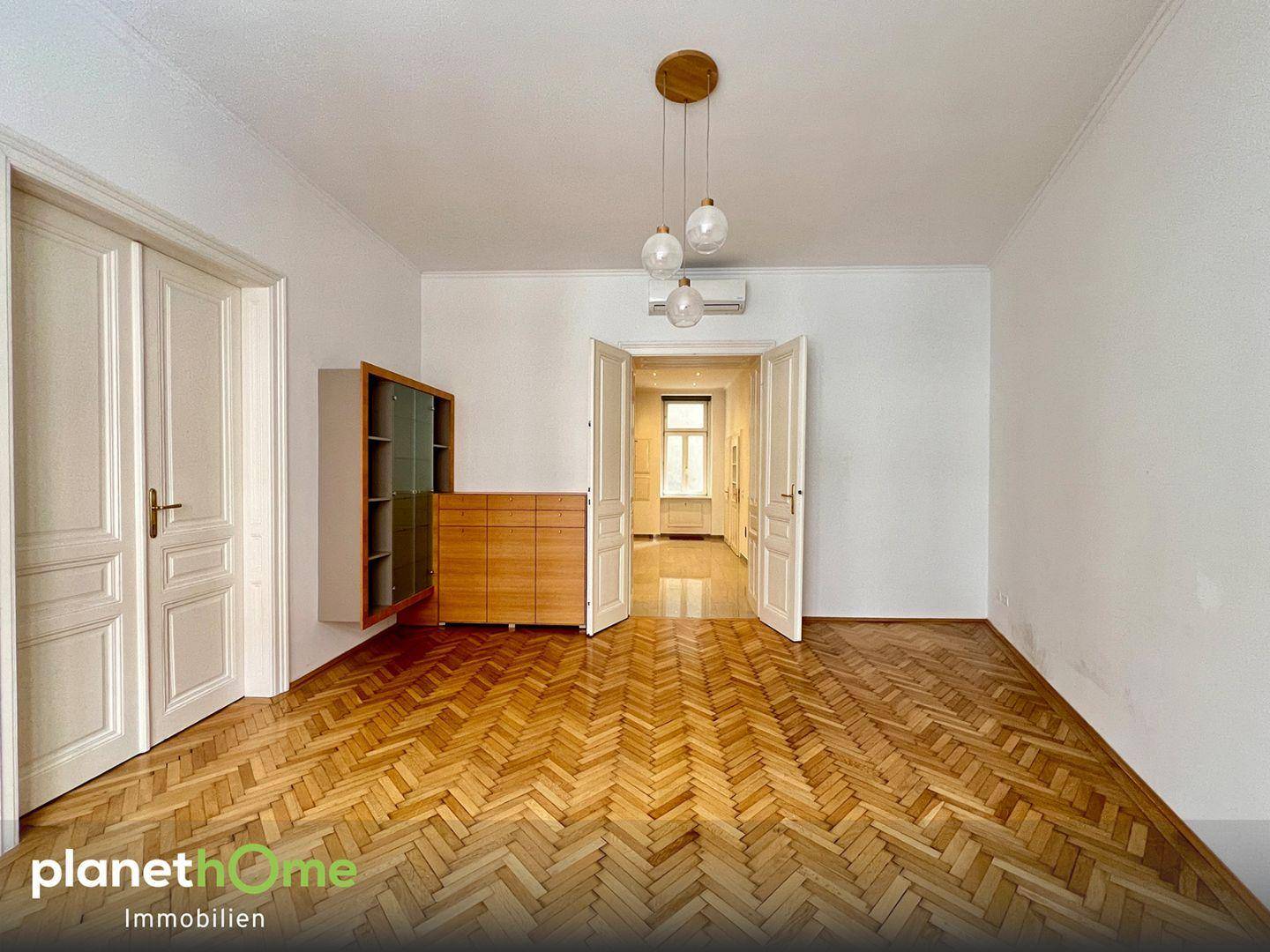 Zimmer 1 mit Vorraum