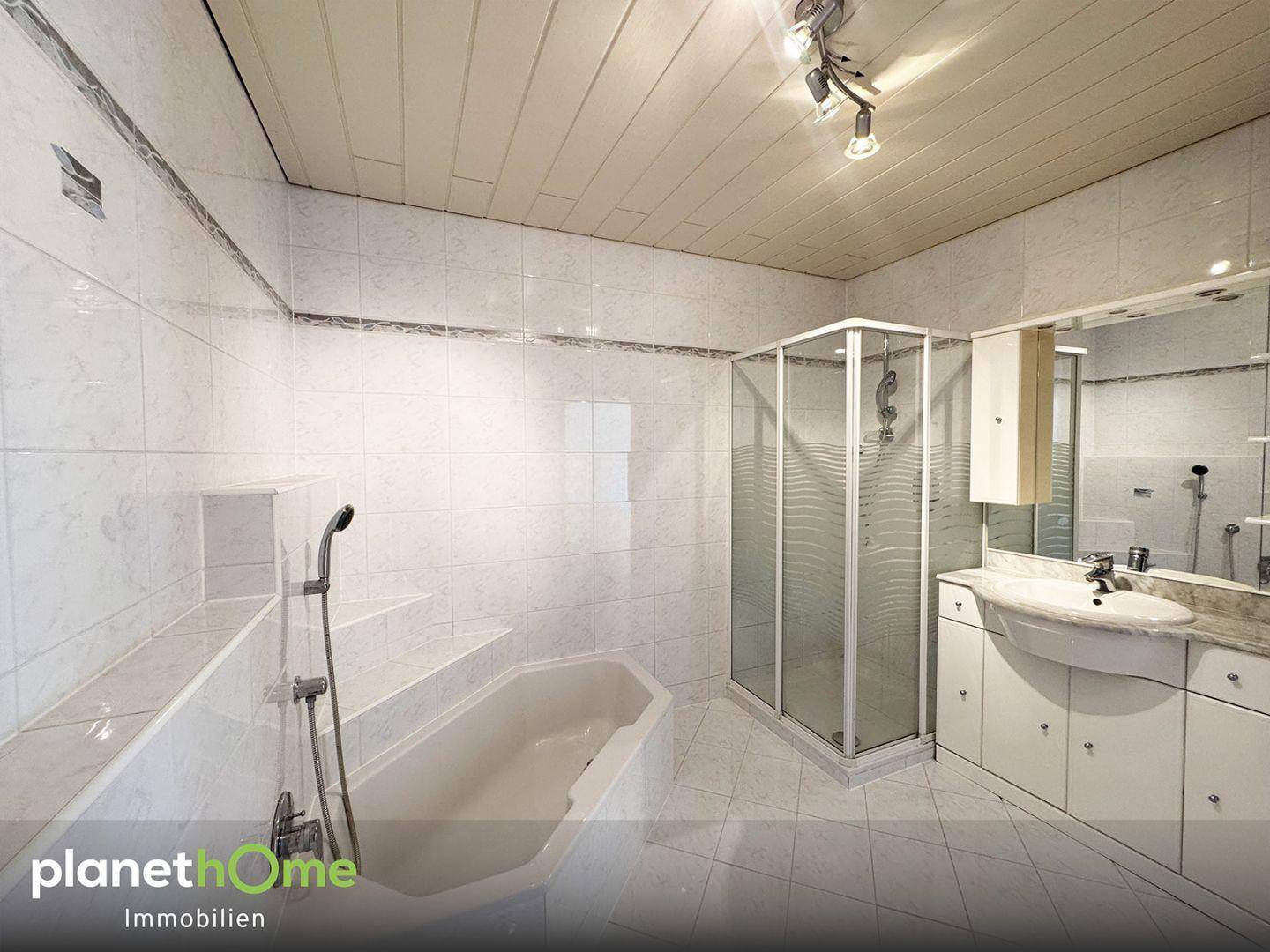 Badezimmer EG