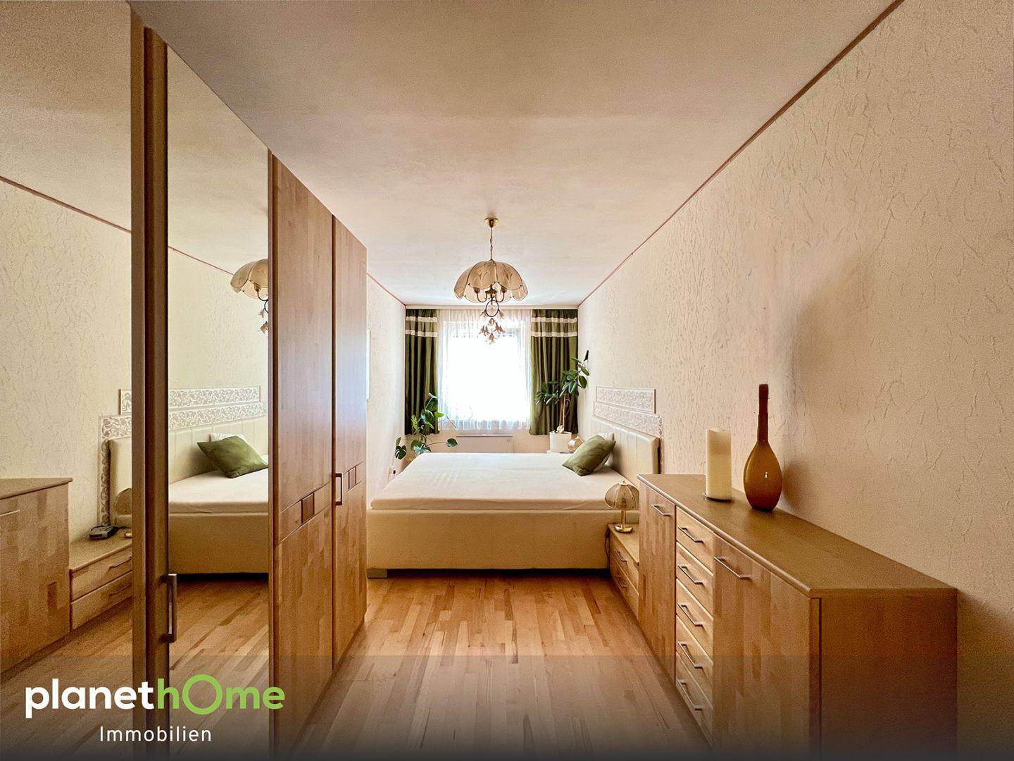 Schlafzimmer Frontal