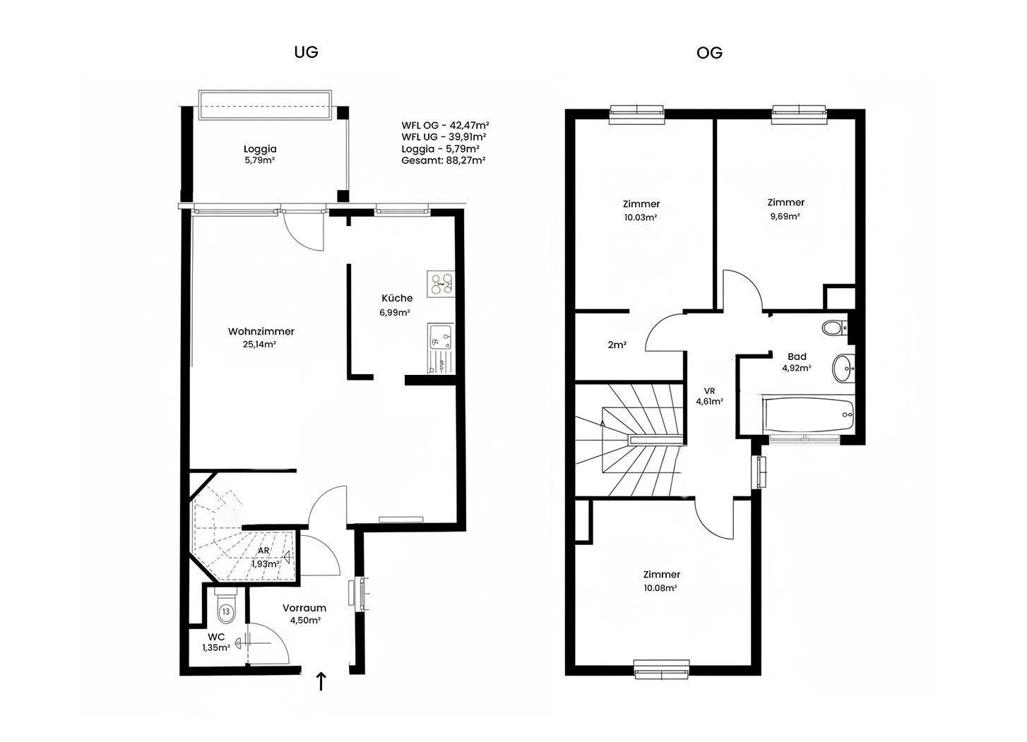 Grundrissplan zeigt zwei Ebenen mit Wohnzimmer, Küche, Bad und mehreren Zimmern.
