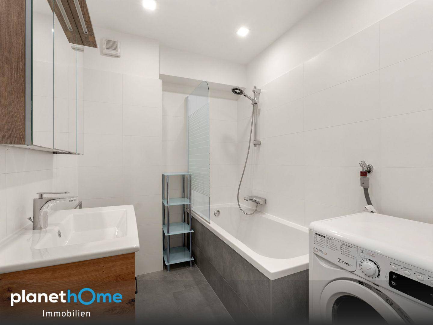 Badezimmer mit Wanne