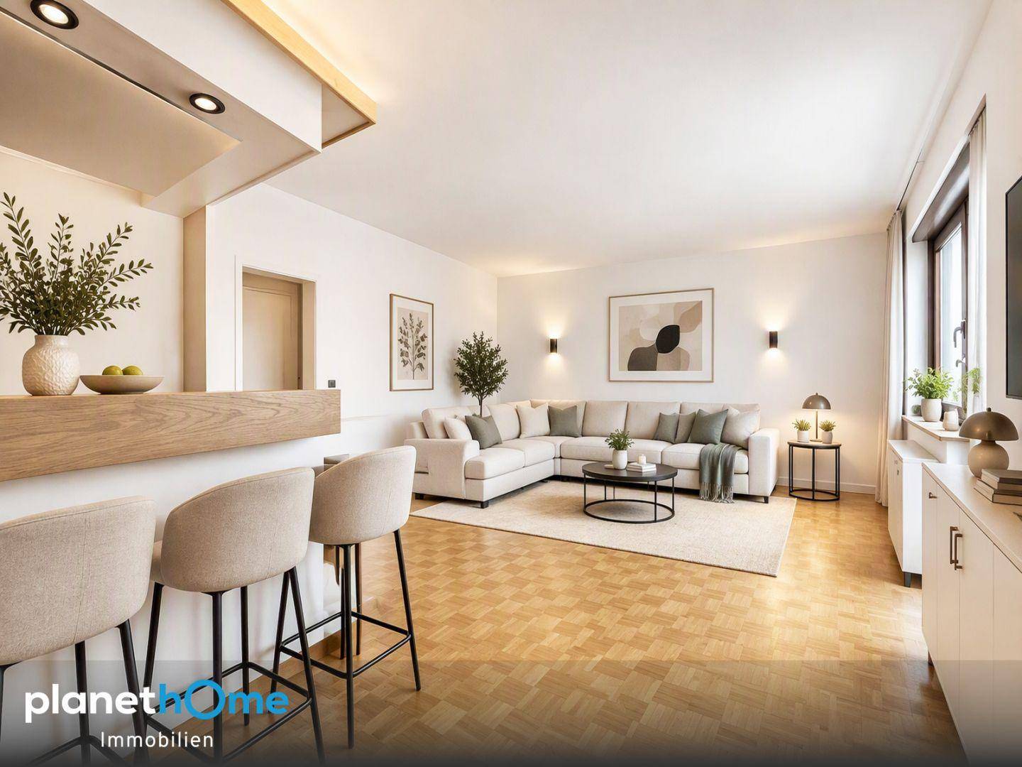 Geräumiges, helles Wohnzimmer mit moderner Einrichtung, Bar und Parkettboden.