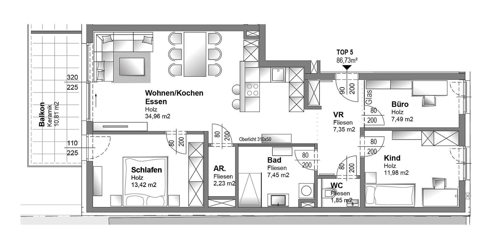 Grundriss einer Wohnung mit offenem Wohn-/Koch-/Essbereich, Schlafzimmern, Büro und einem Balkon.