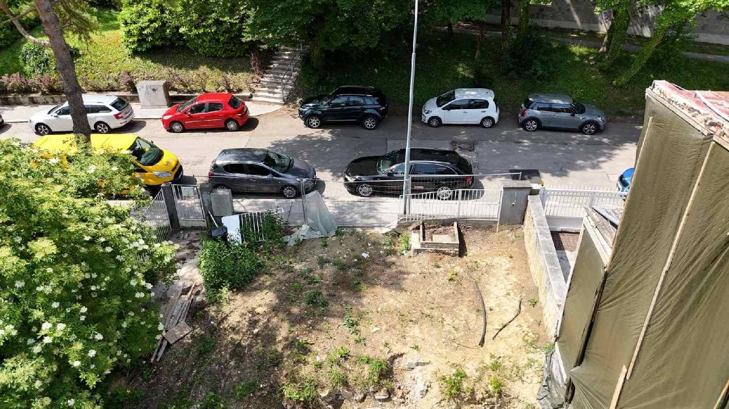 Natur, Ruhe, Privatsphäre – Ihr baugenehmigtes Grundstück am Lainzer Tiergarten - Mehr