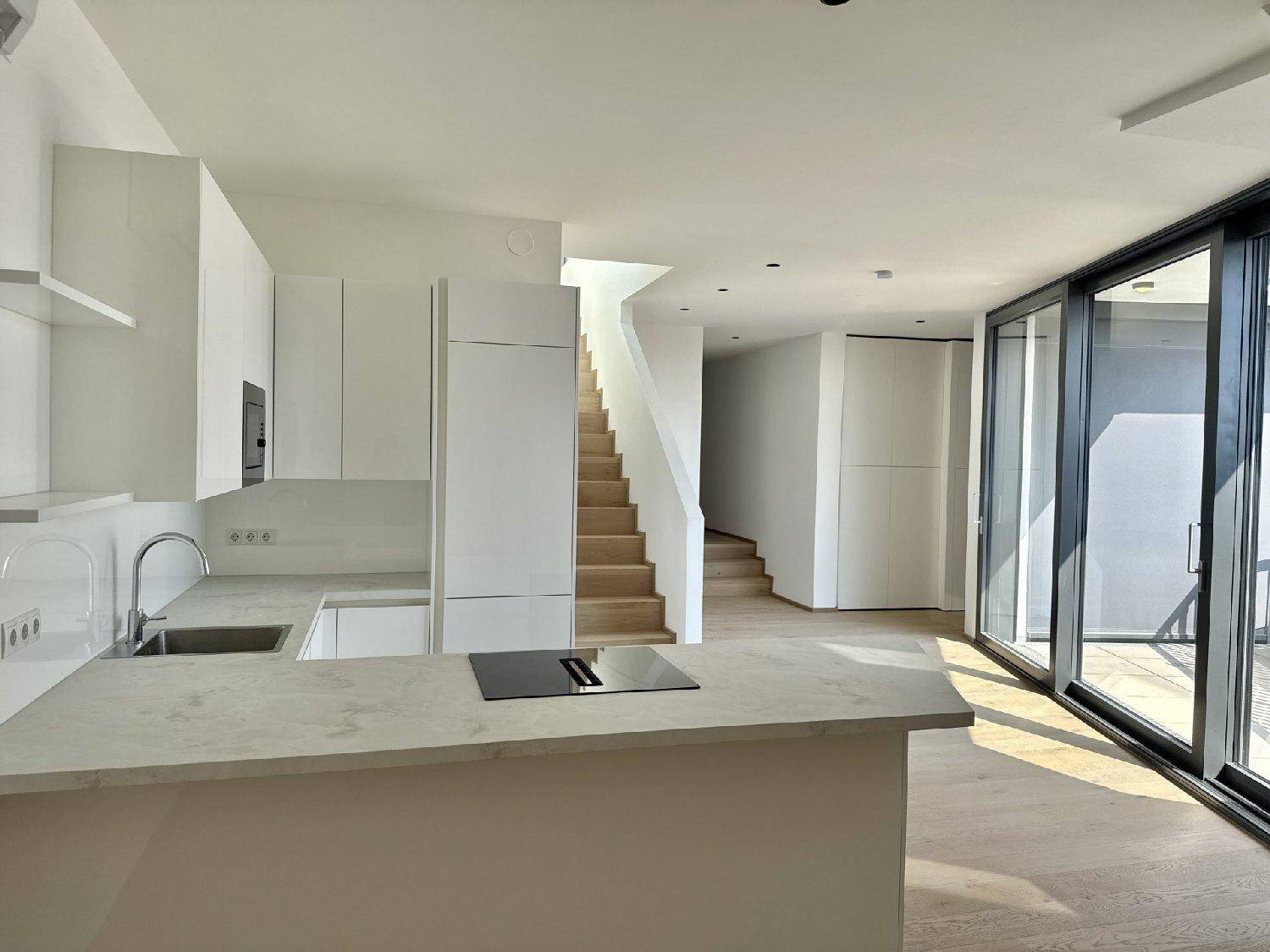 Großzügige Dachgeschosswohnung mit Galerie und Terrassenflächen - Ansicht 2