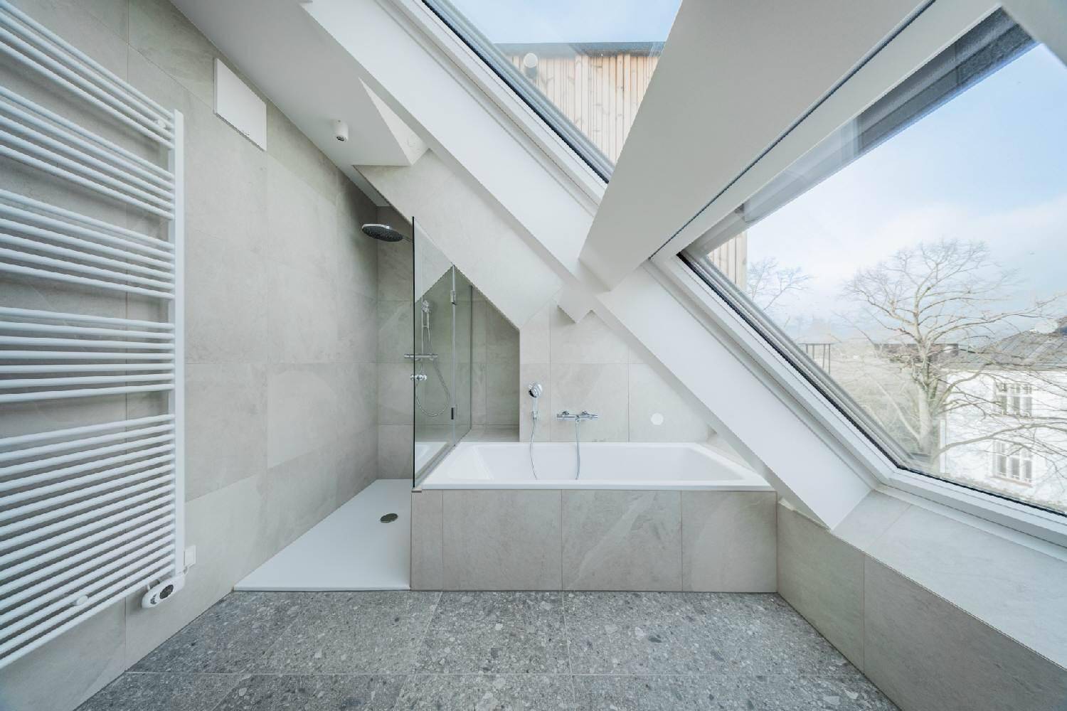 STOCK IM WEG - Licht. Raum. Luxus. - 5 Zimmer Erstbezug mit Südterrasse, Fitness &amp; Garage – další