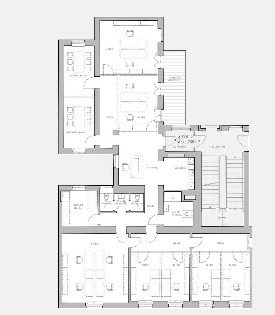 Detaillierter Grundriss einer Büroetage mit mehreren Büros, Besprechungsräumen, einer Teeküche und einer Terrasse.