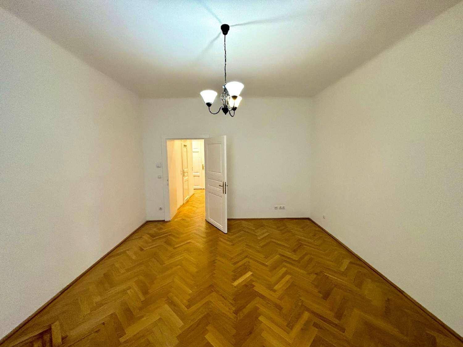 https://pictures.immobilienscout24.de/prod.www.immobilienscout24.at/pictureserver/loadPicture?q=70&id=012.0012000001E83Vc-8d24340d98e4464198fa94cec618b923