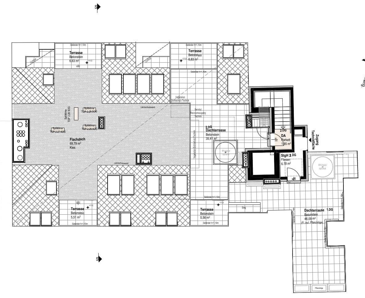Grundriss des Dachgeschosses mit großer Dachterrasse, Flachdachbereichen und weiteren Terrassen.