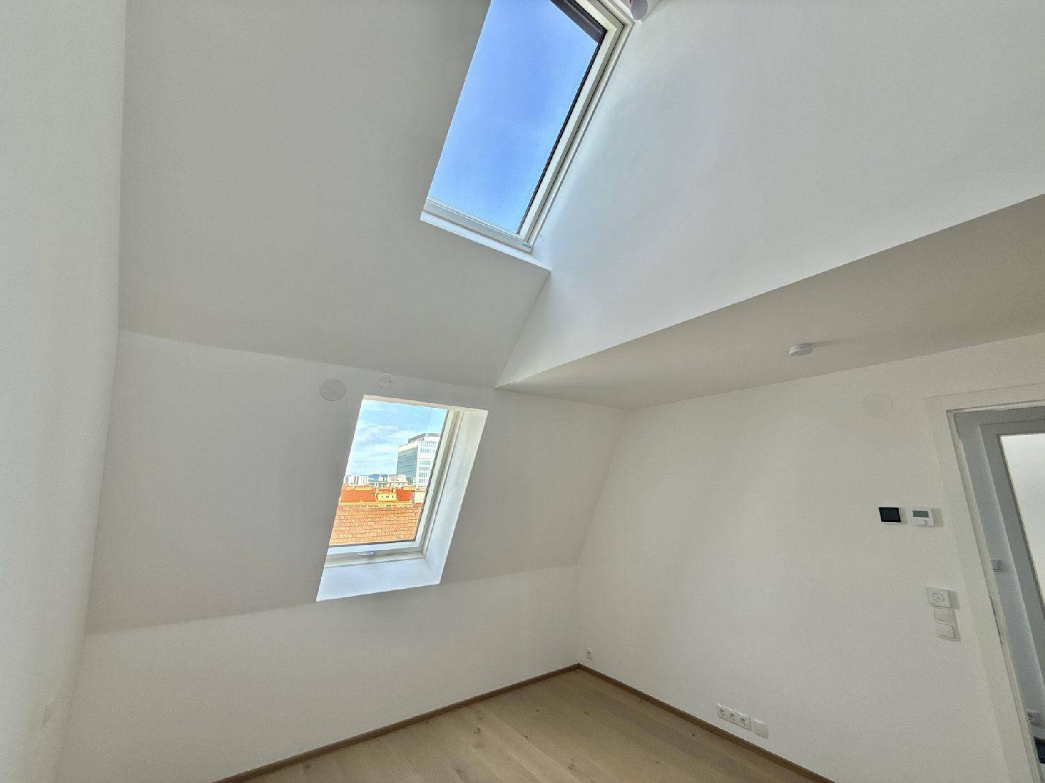 Großzügige Dachgeschosswohnung mit Galerie und Terrassenflächen - Ansicht 5