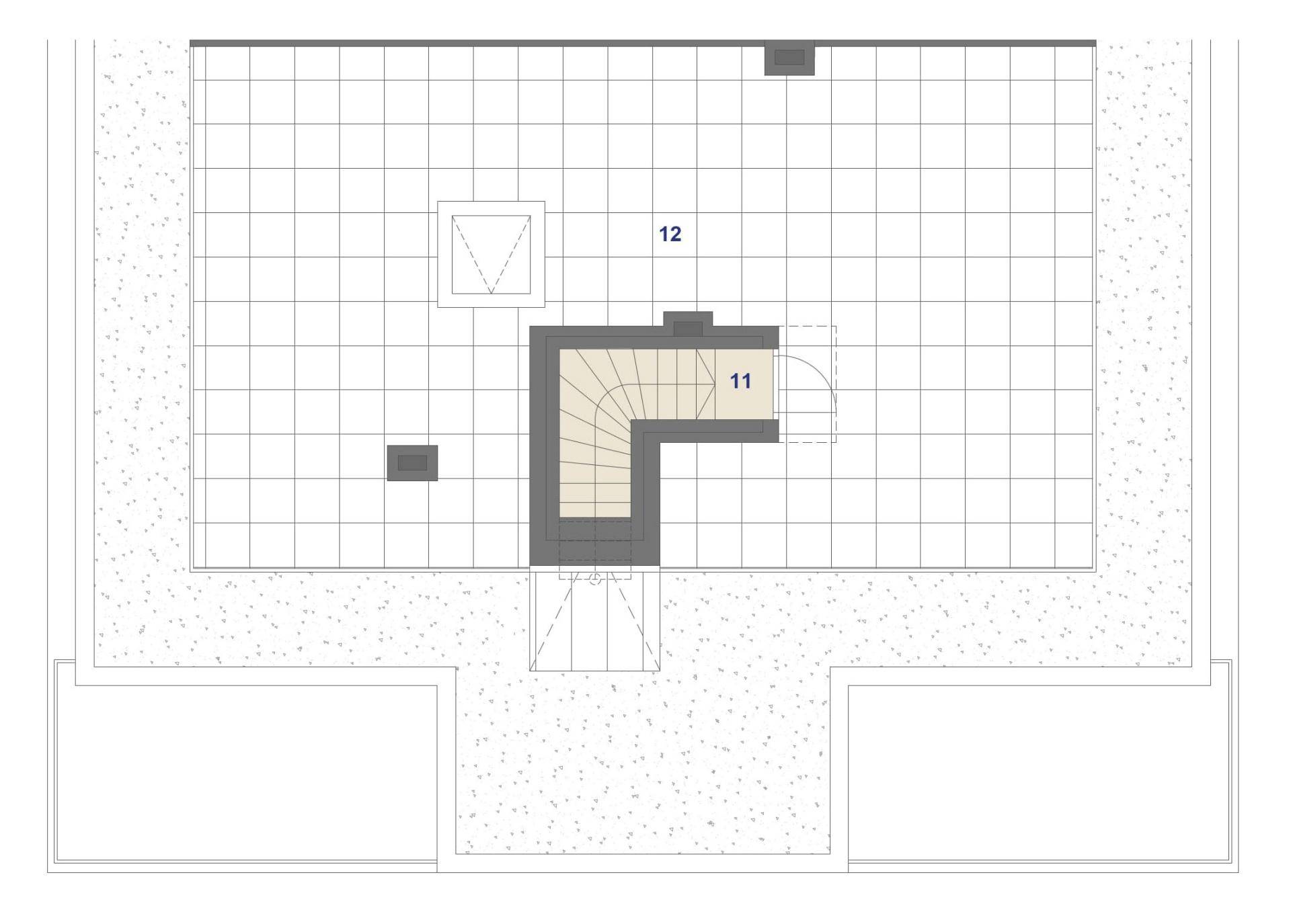 Grundriss der oberen Ebene mit Treppenaufgang und großer Dachterrasse.
