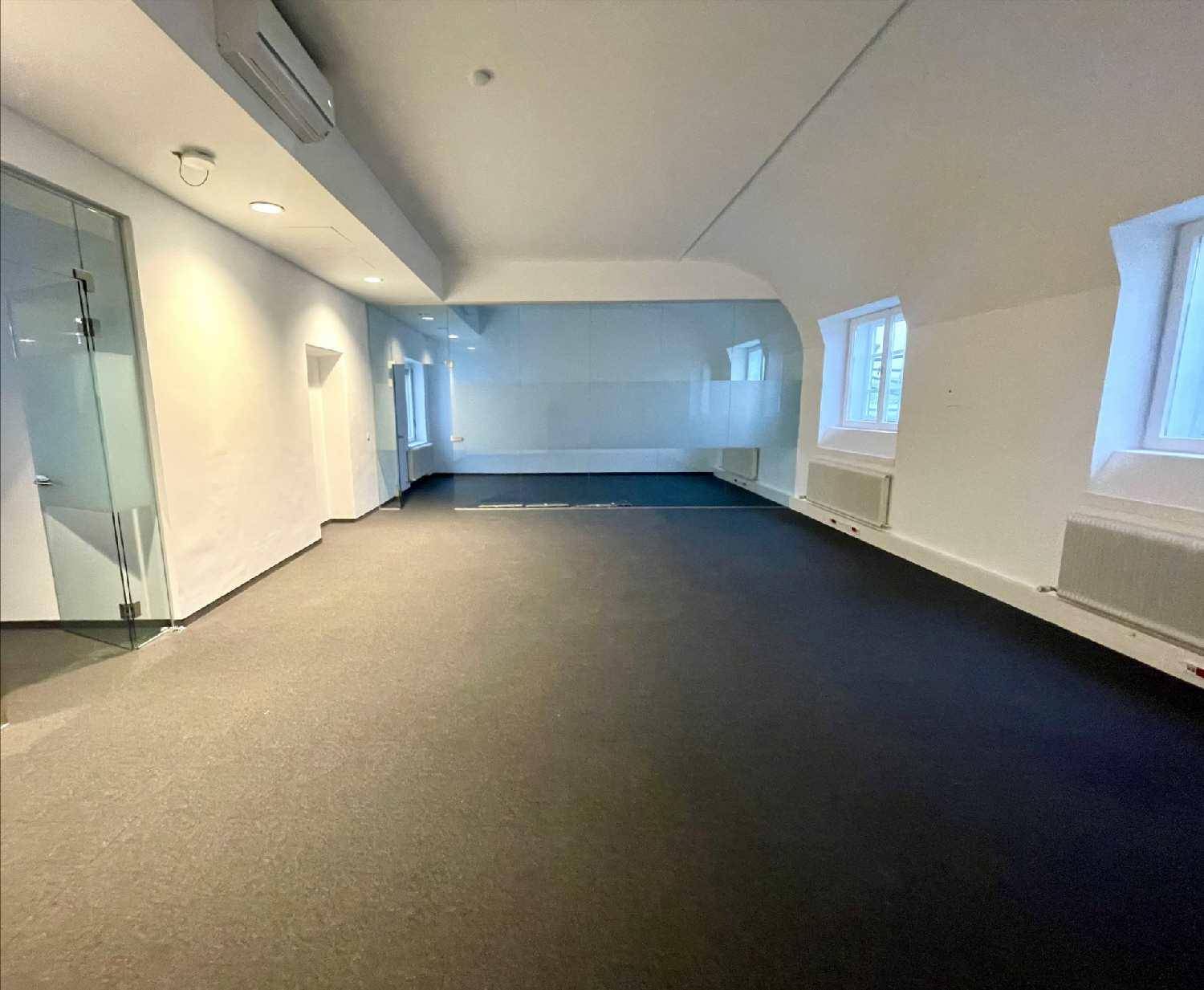 Exklusives Arbeiten im Fabianihaus: Repräsentative Bürofläche mit Top-Ausstattung zu mieten - Widok 3