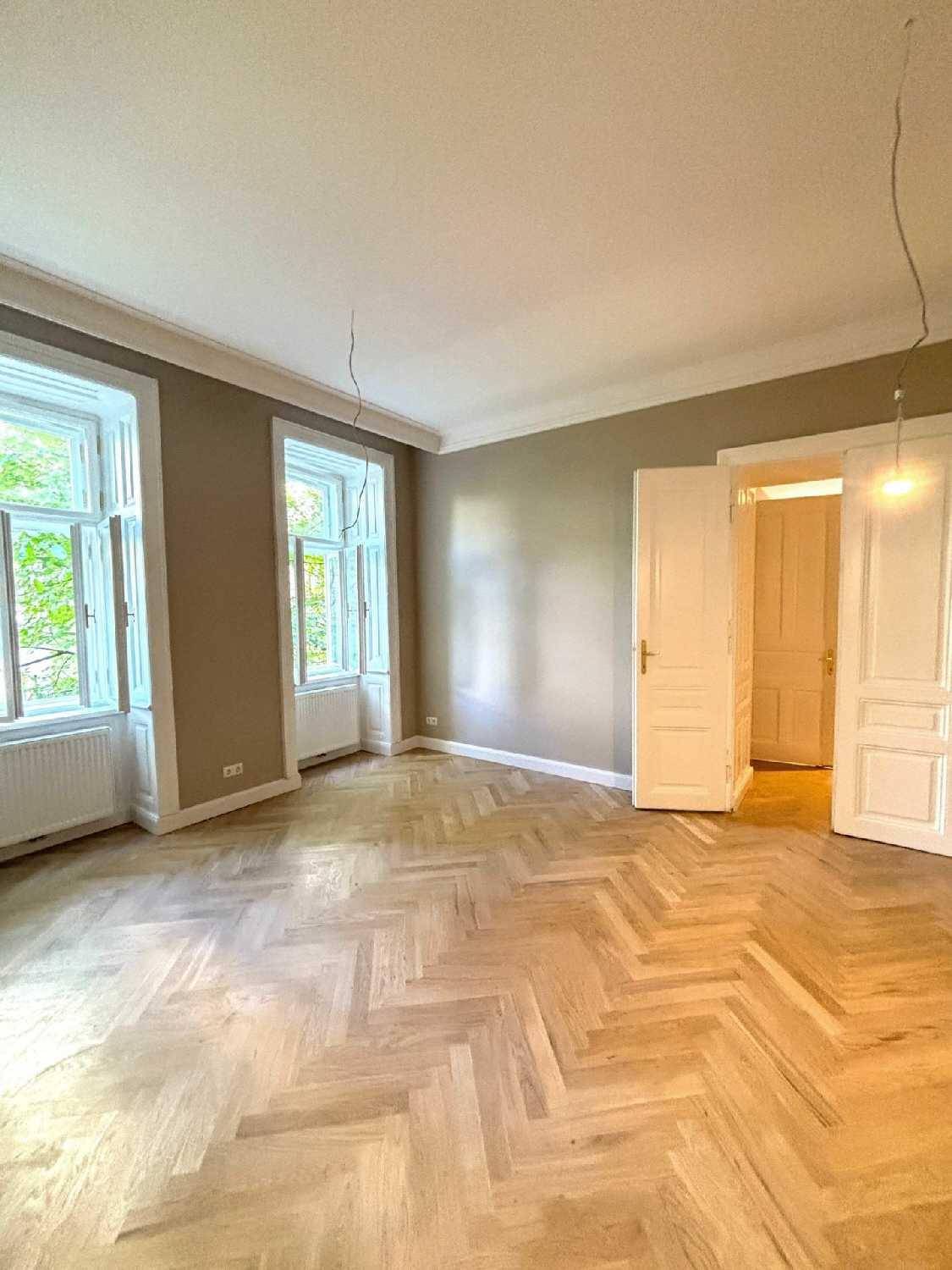Stilvolle, neu sanierte Altbauwohnung mit Loggia im Servitenviertel - Ansicht 5