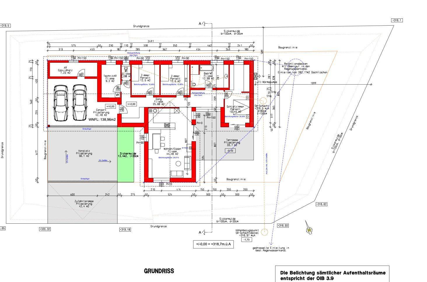 Detaillierter Grundriss eines Hauses mit mehreren Zimmern und Außenbereichen.