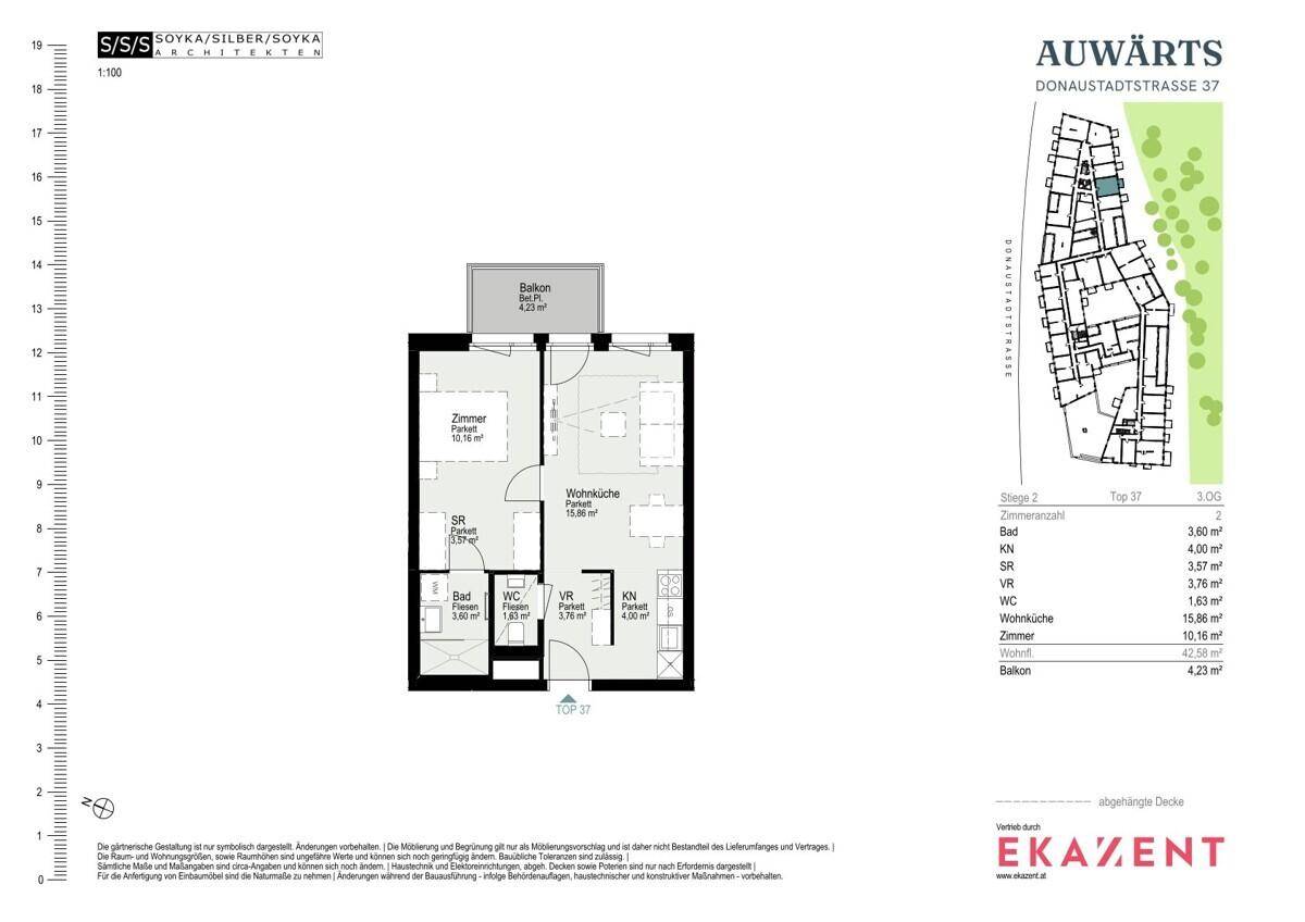 Grundriss einer Wohnung mit einem Schlafzimmer, offenem Wohnbereich, Bad, WC und Balkon.