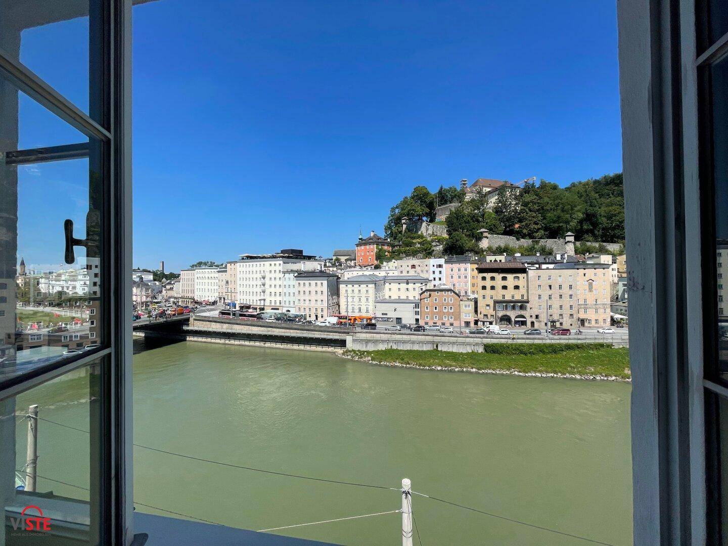 Phänomenaler Ausblick von der Müllner Kirche über den Kapuzinerberg bis zum Gaisberg