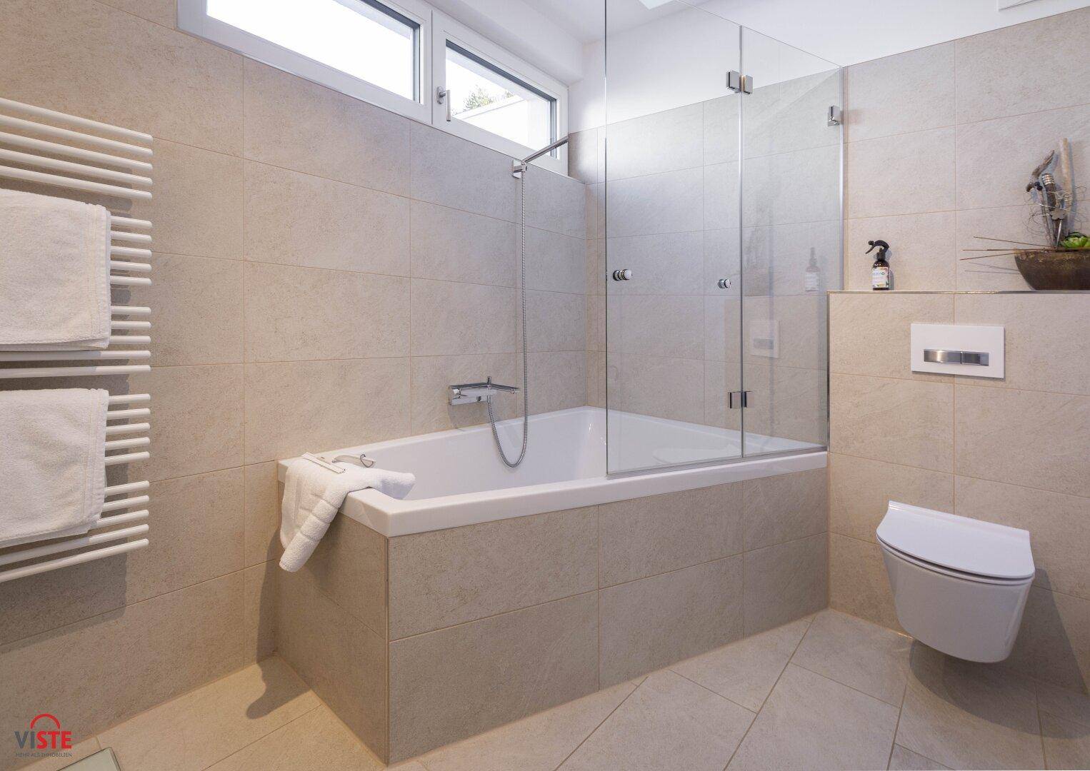 Klare Linien – Reiner Komfort / Clean Lines – Pure Comfort