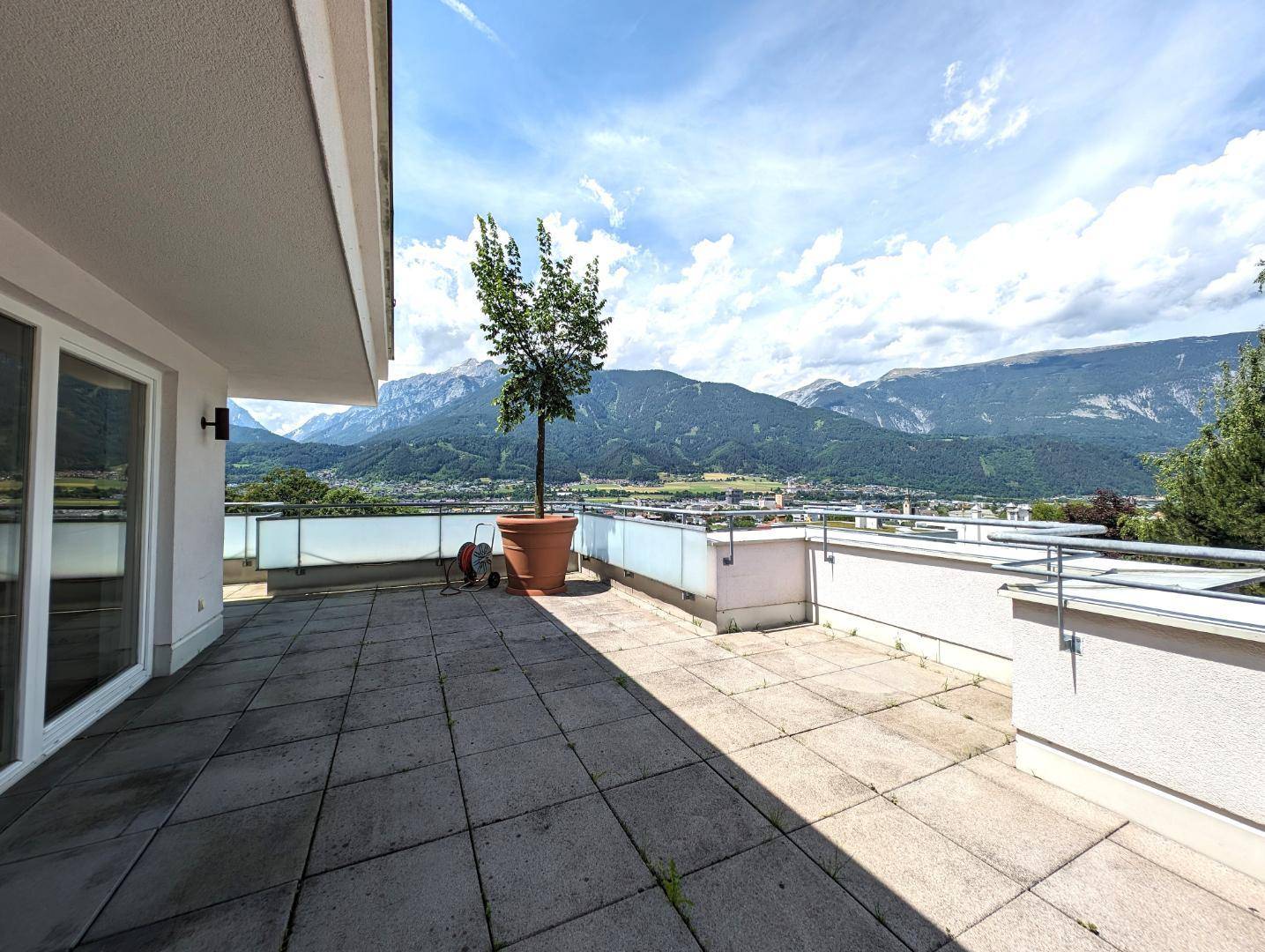 Traumhafte 3-Zimmer-Maisonettewohnung mit großzügiger Dachterrasse in Schwaz - Ansicht 3