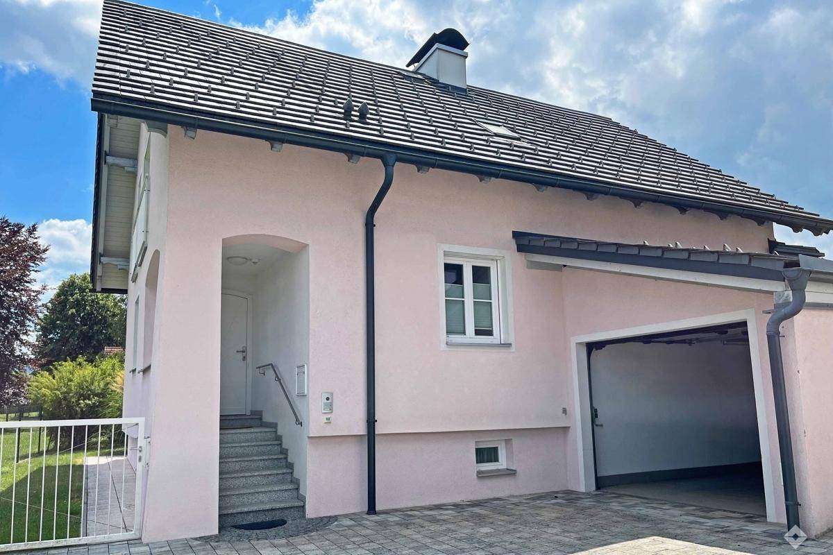 Wohnidylle nahe Wallersee - Einfamilienhaus mit Charakter - Ansicht 2